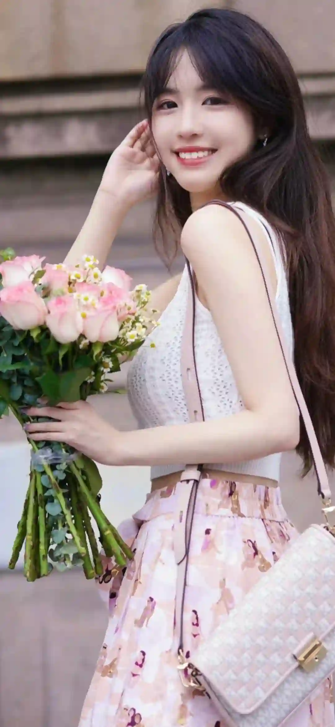 爱笑的女孩 花 户外 清纯