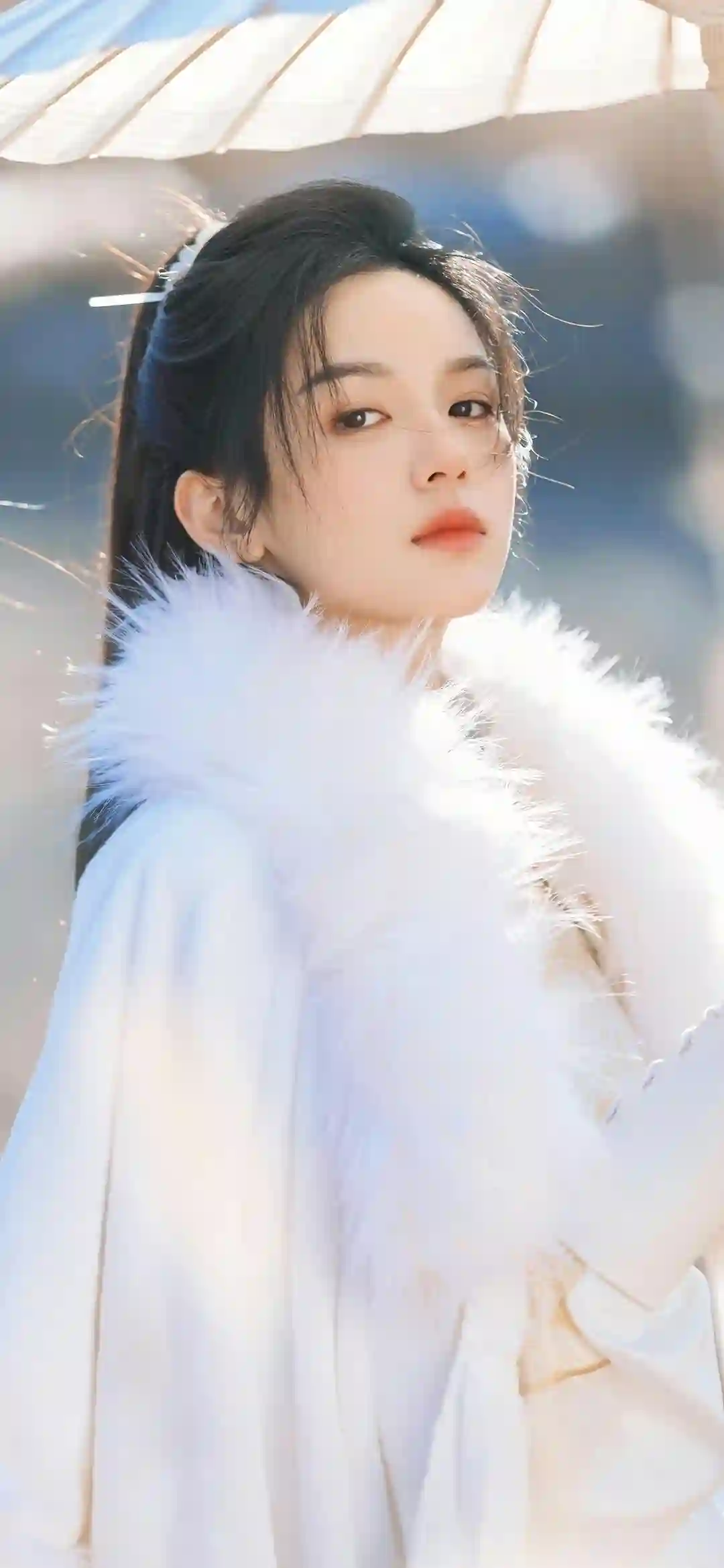 周也 汉服古风美女 白色披风