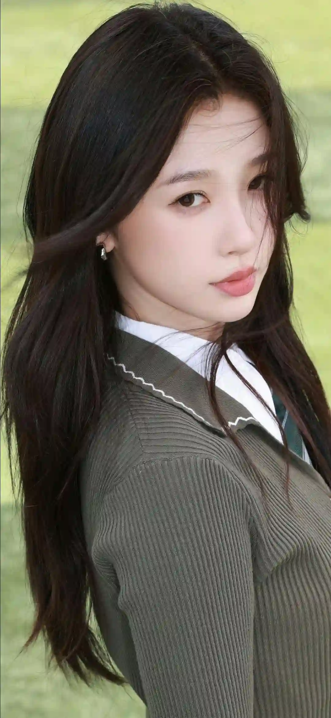 户外写真 明星美女 虞书欣