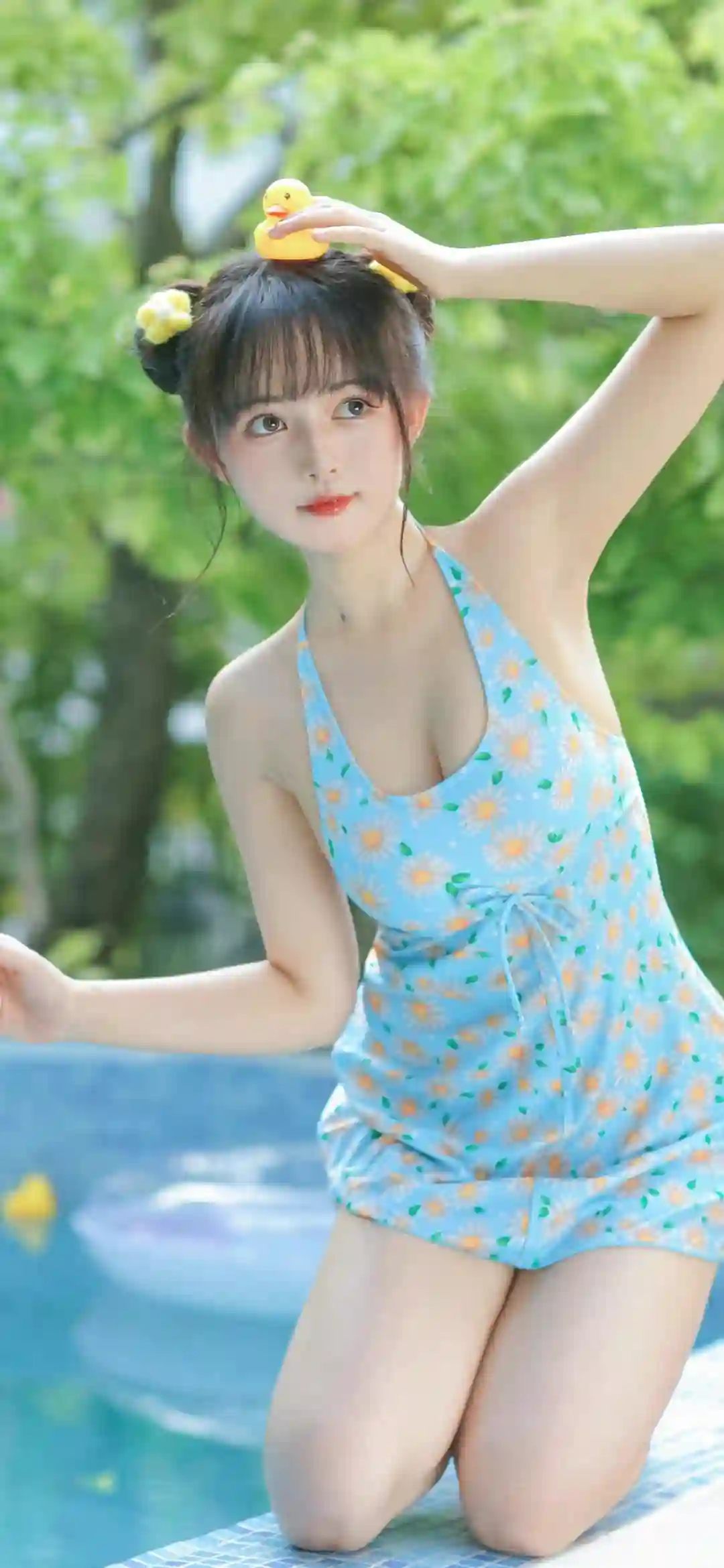 夏日清纯泳装美女 可爱