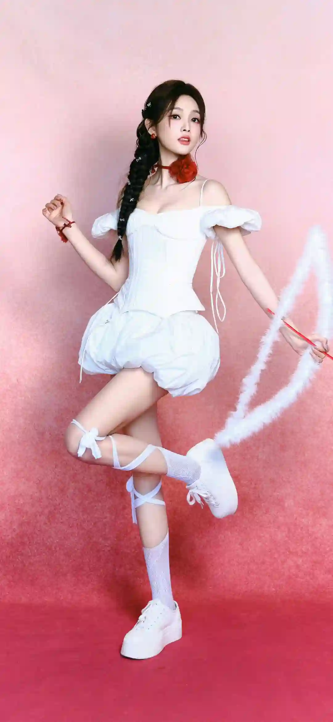 可爱女孩 可爱 明星壁纸 吴宣仪 白色小短裙