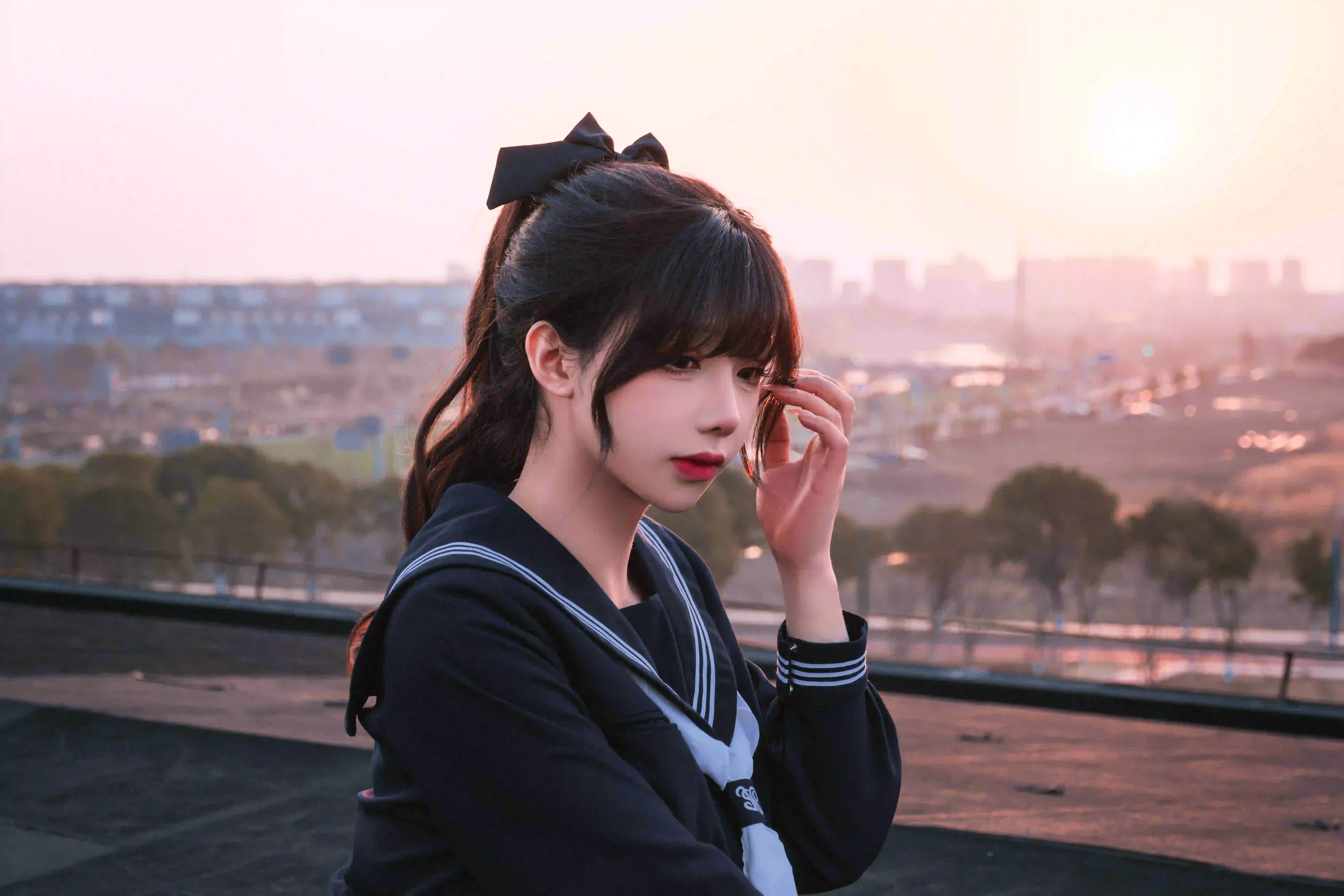 jk穿搭 户外 高马尾女孩 城市风光