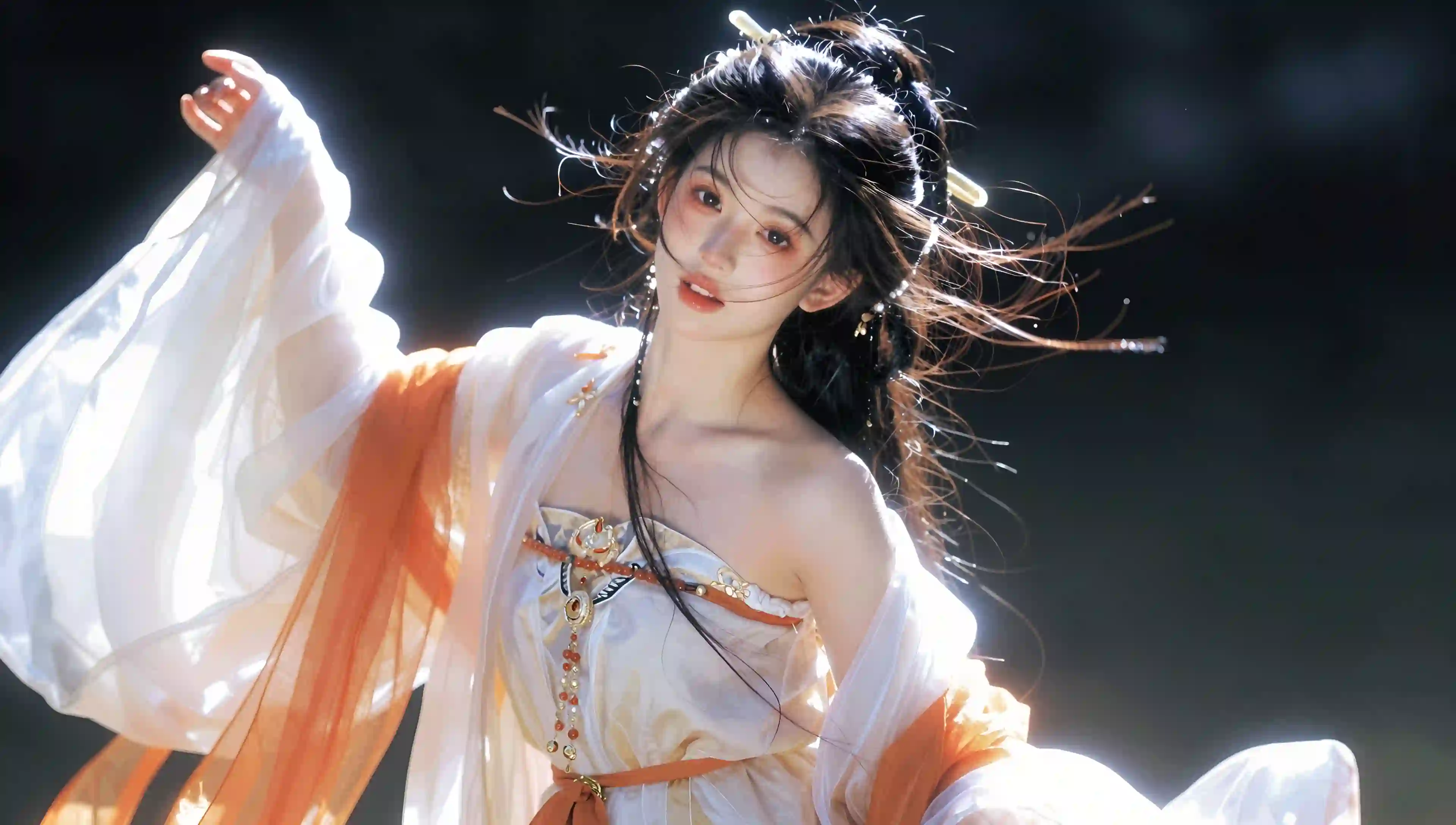 长发古风汉服美女 舞蹈