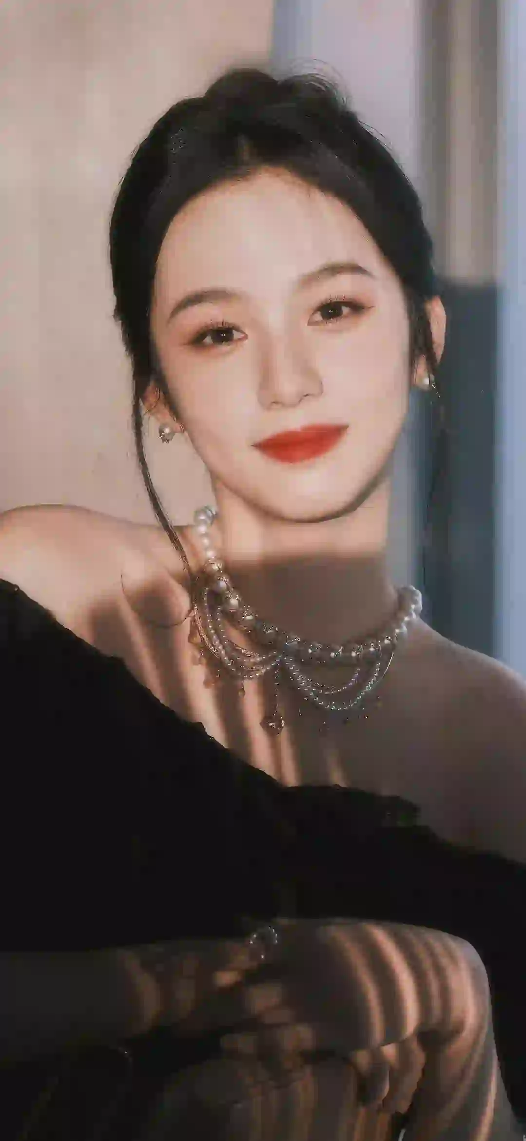 周也 长发清纯美女 微笑 甜美女孩 