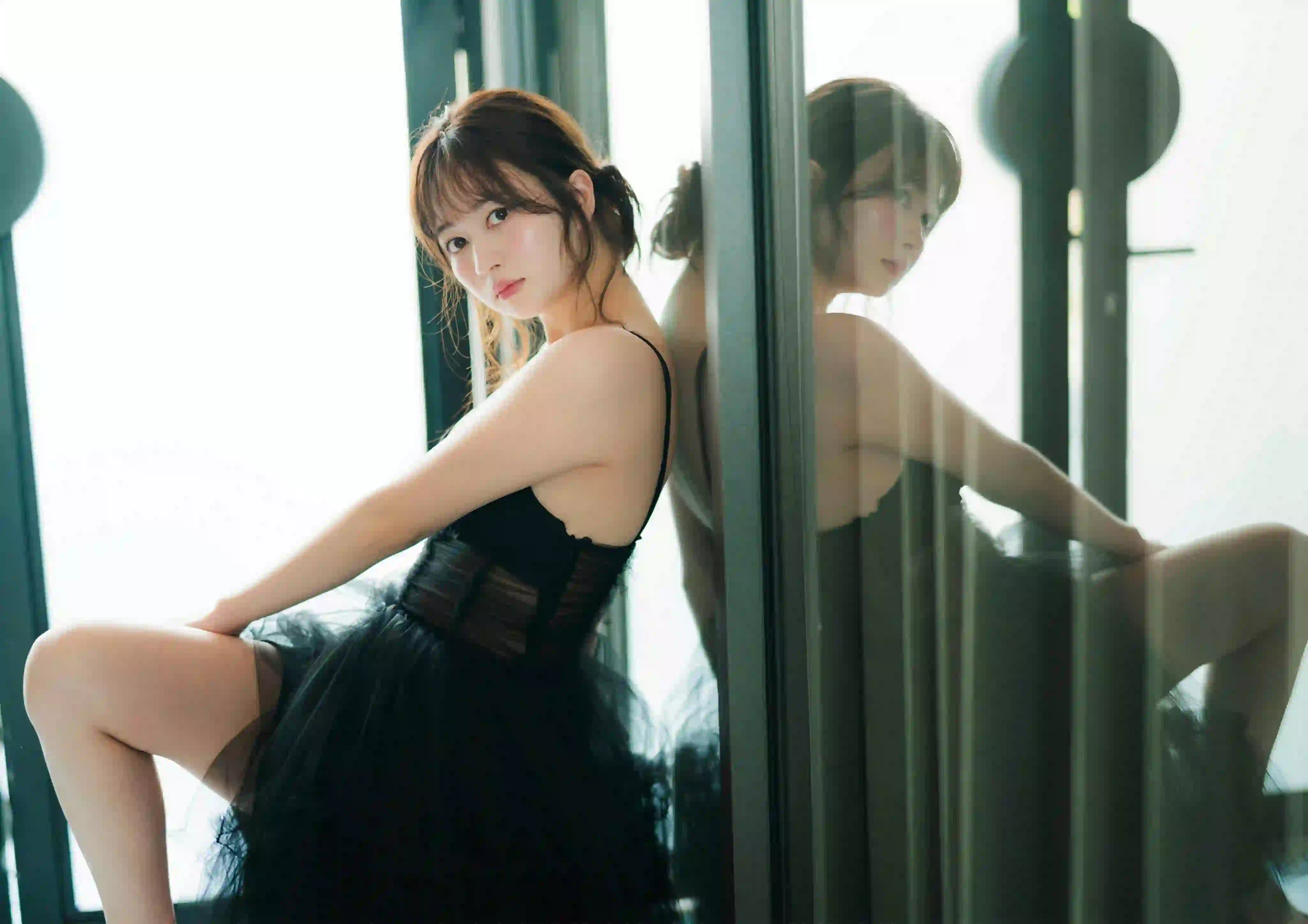 性感美女 比基尼 吊带 长腿美女 黑色长裙 