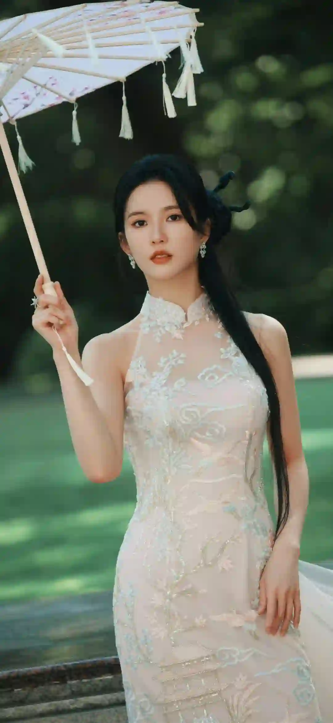 长发美女 明星壁纸 刘些宁 汉服 古风 旗袍