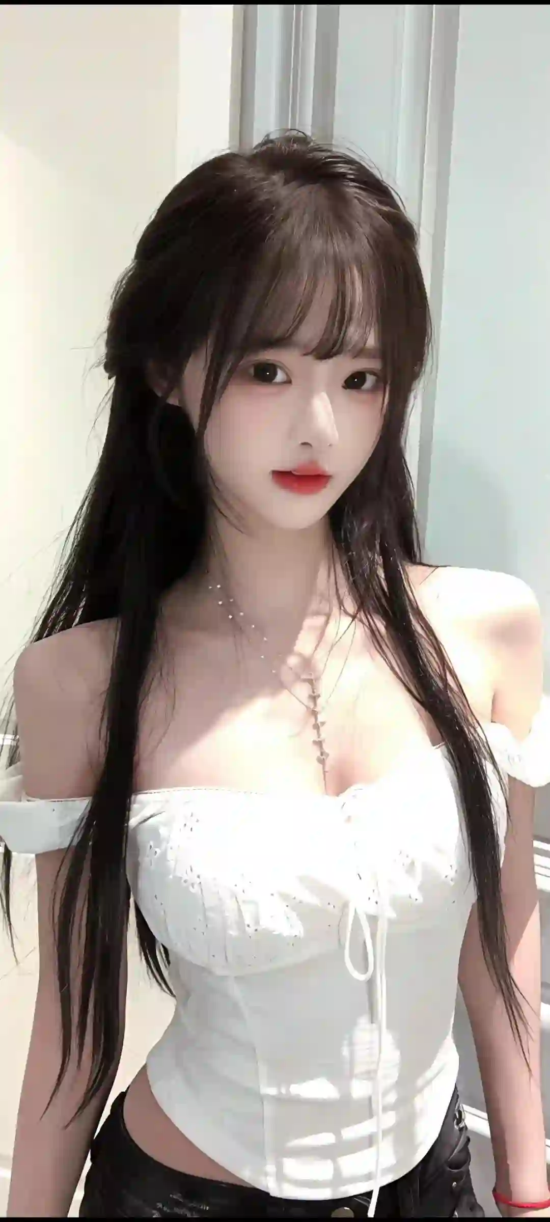 清新美女 窗边 阳光 时尚人像 室内 光影