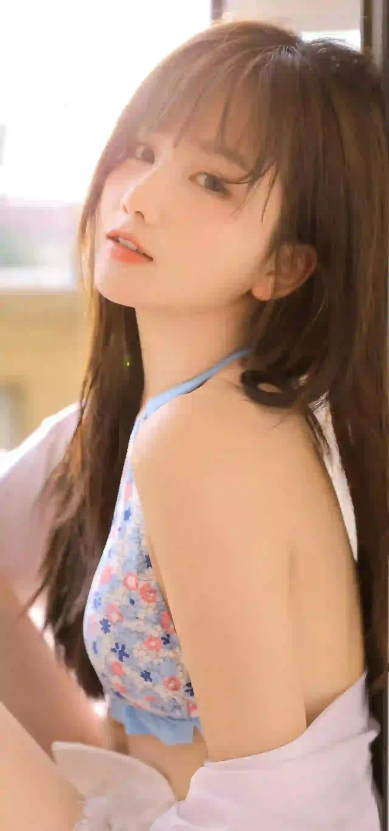 长发清纯美女 吊带美女 居家写真