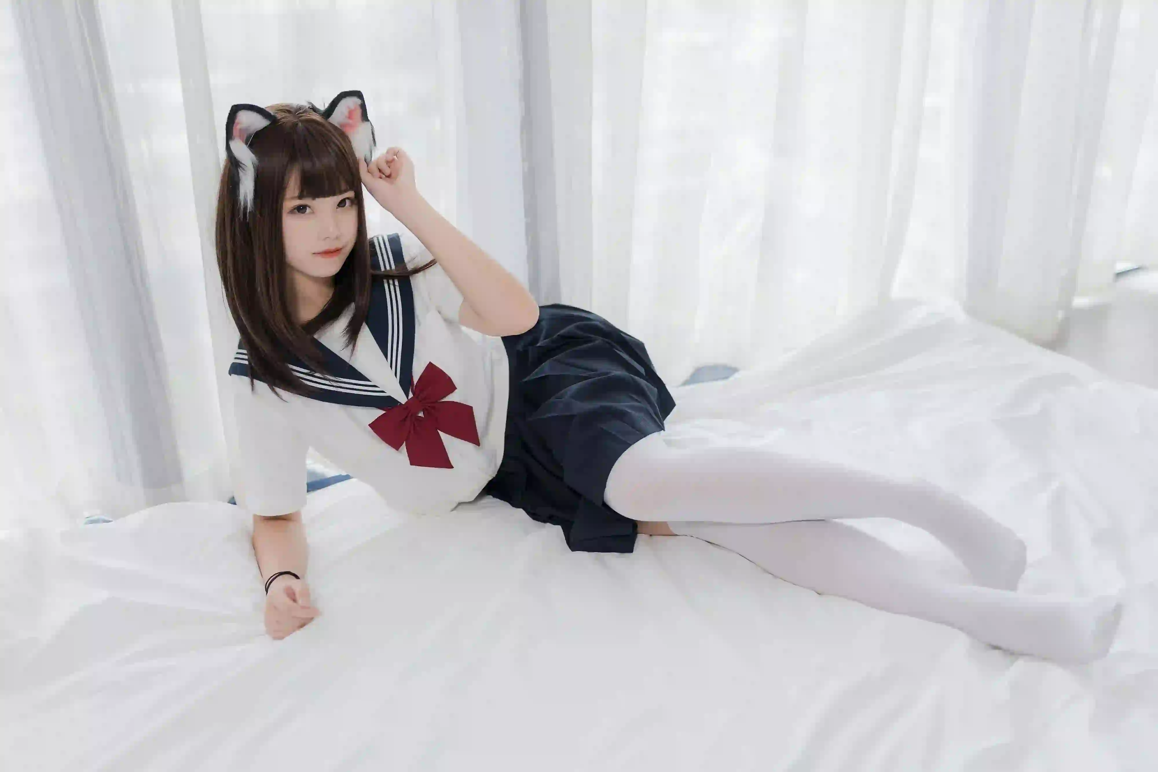 jk少女 居家写真 白色丝袜 可爱 长腿美女