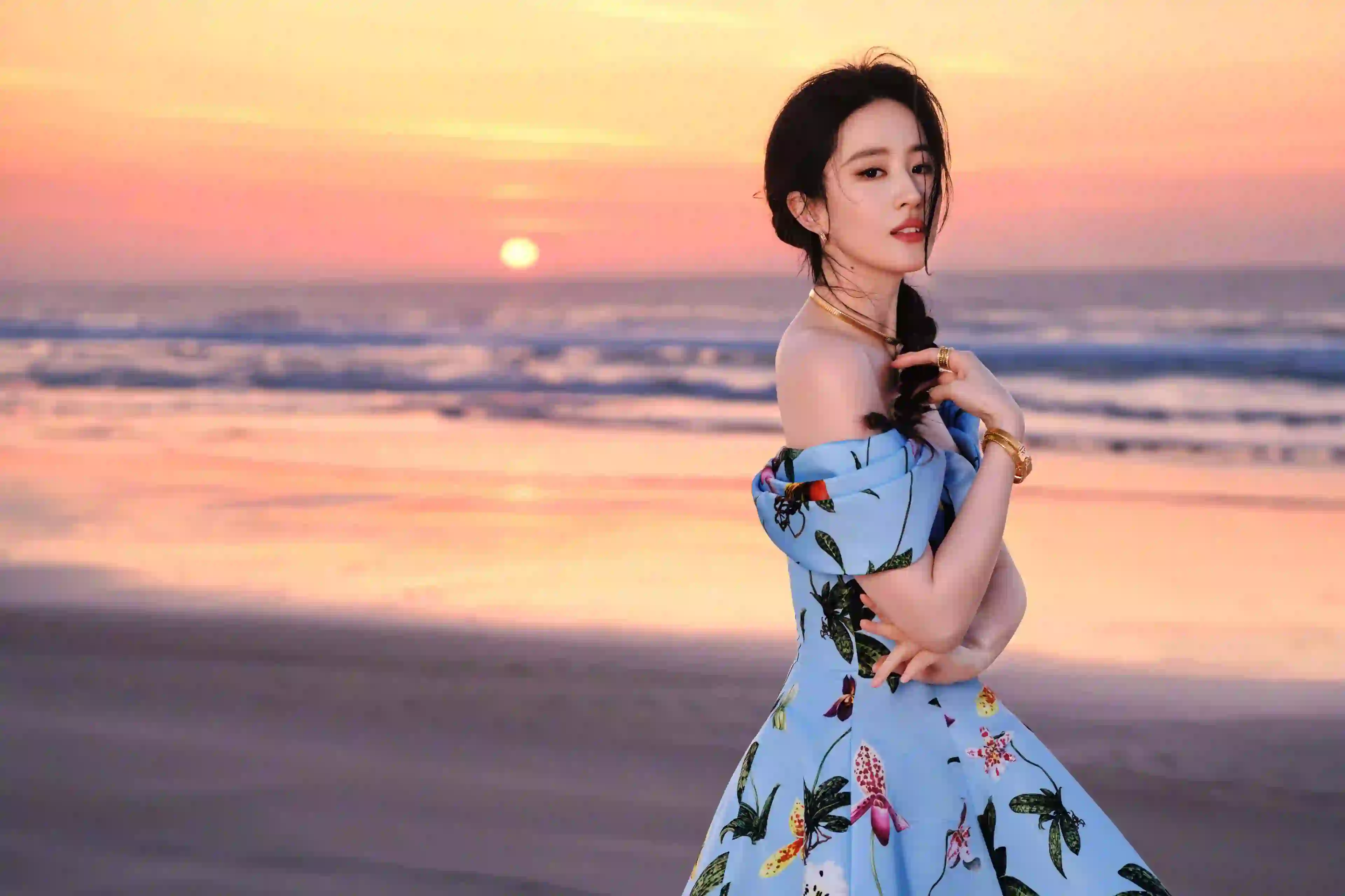 刘亦菲 阿布扎比 海边 海滩美女 4K壁纸 