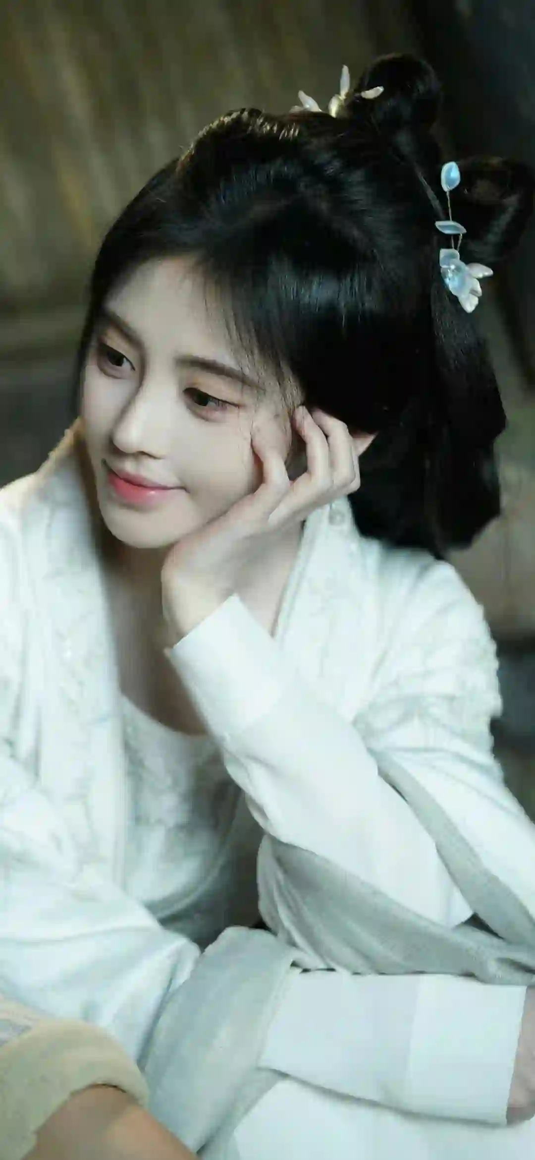 美女明星 鞠婧祎 长发可爱女孩 白色汉服