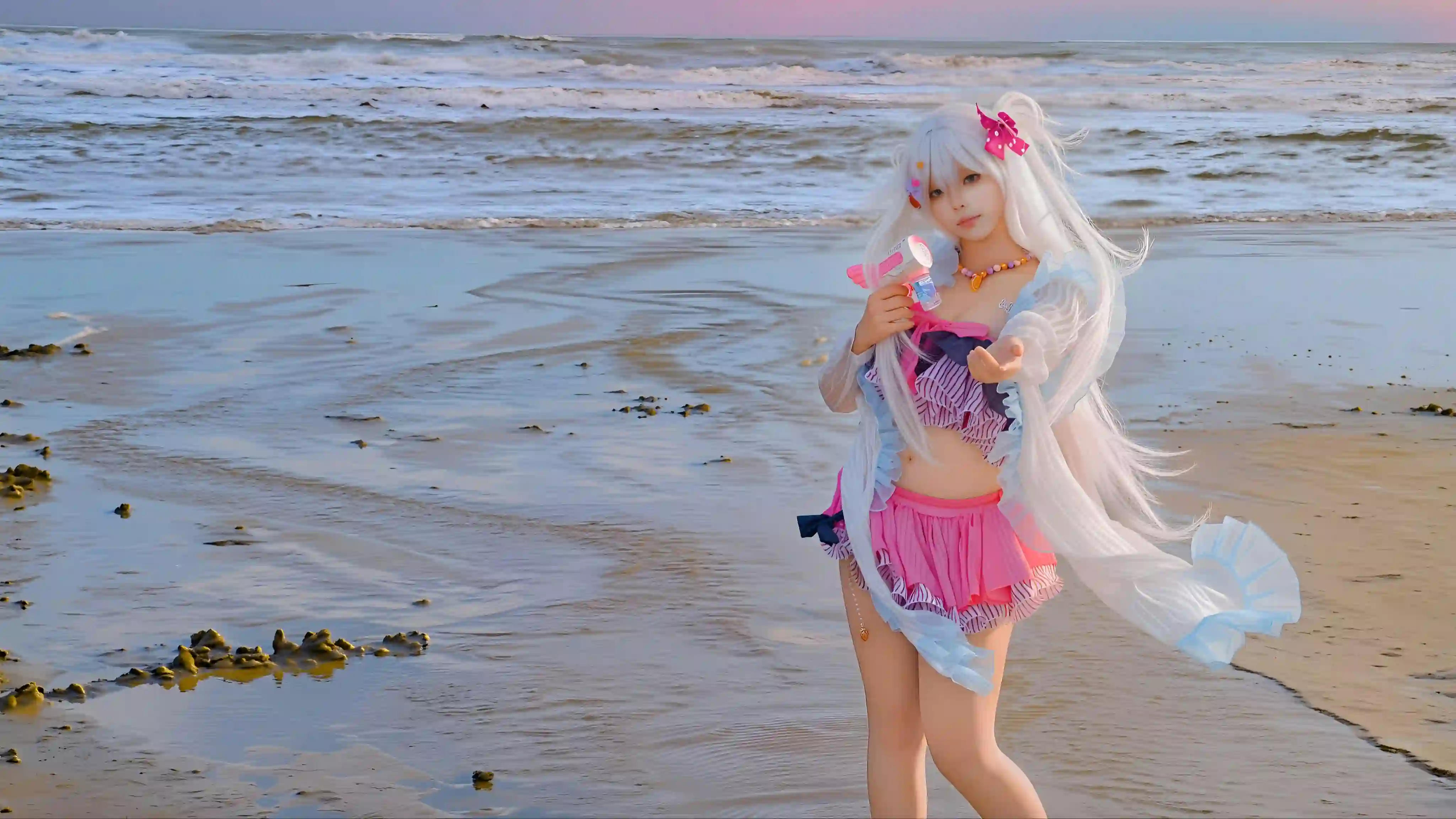 白发少女 海滩 cosplay 泳装 写真 夕阳 唯美