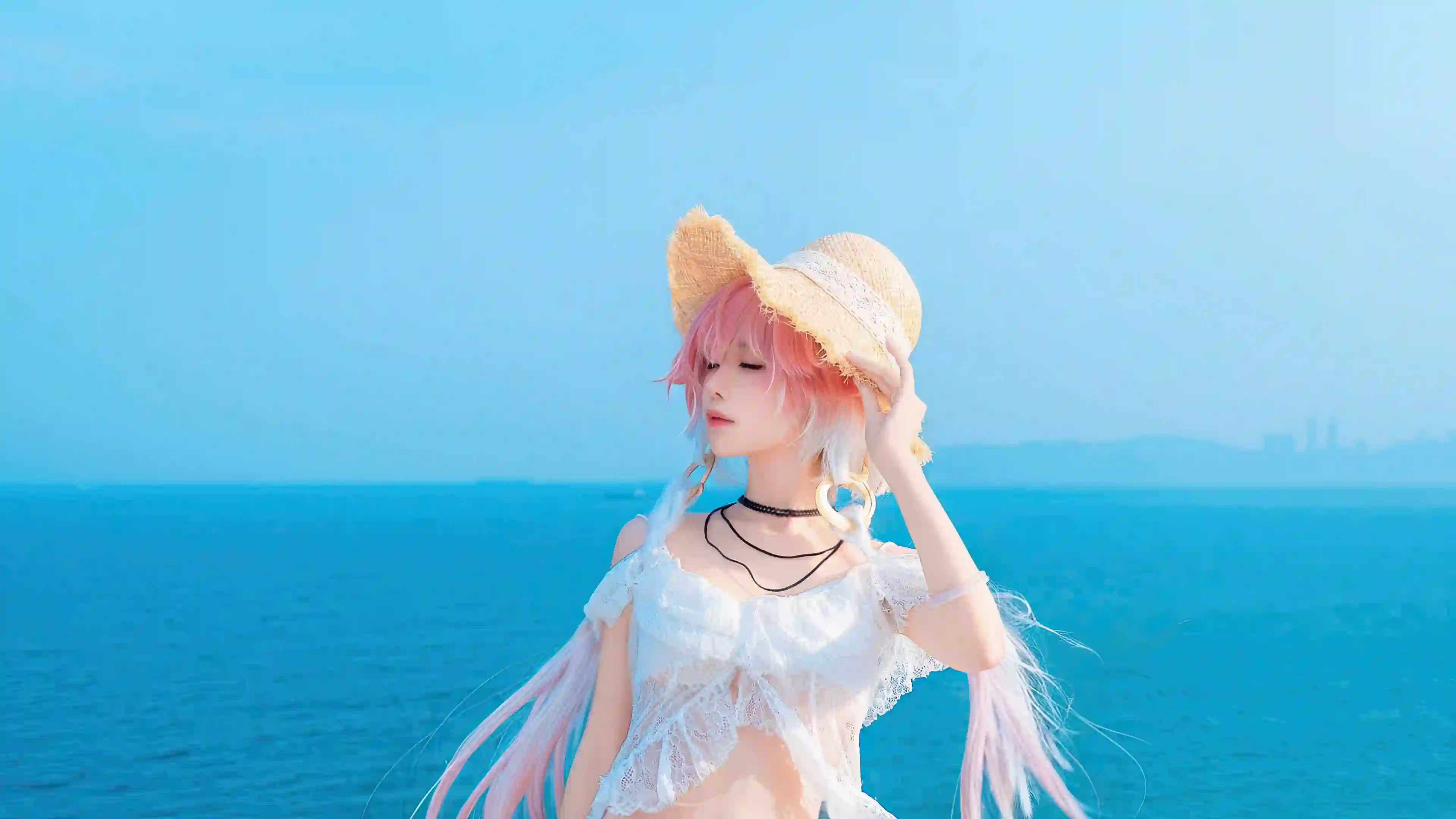粉色头发 少女 海边 草帽 猫耳 白色蕾丝 AI美女