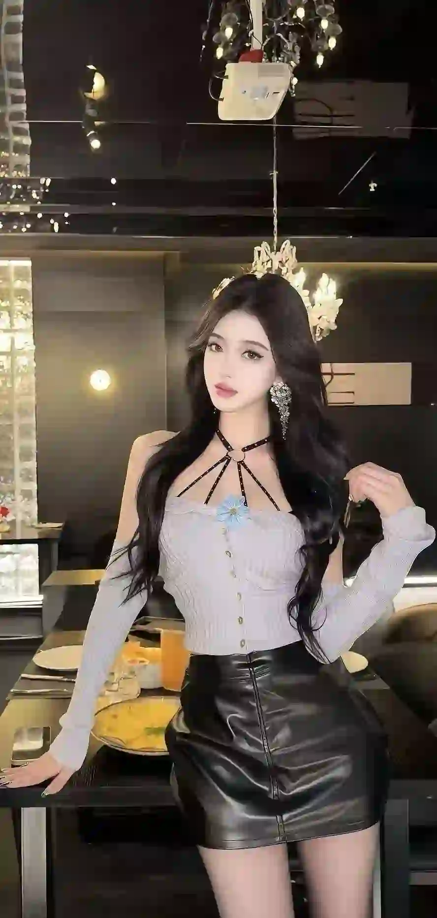 美女 黑色皮裙 长发美腿