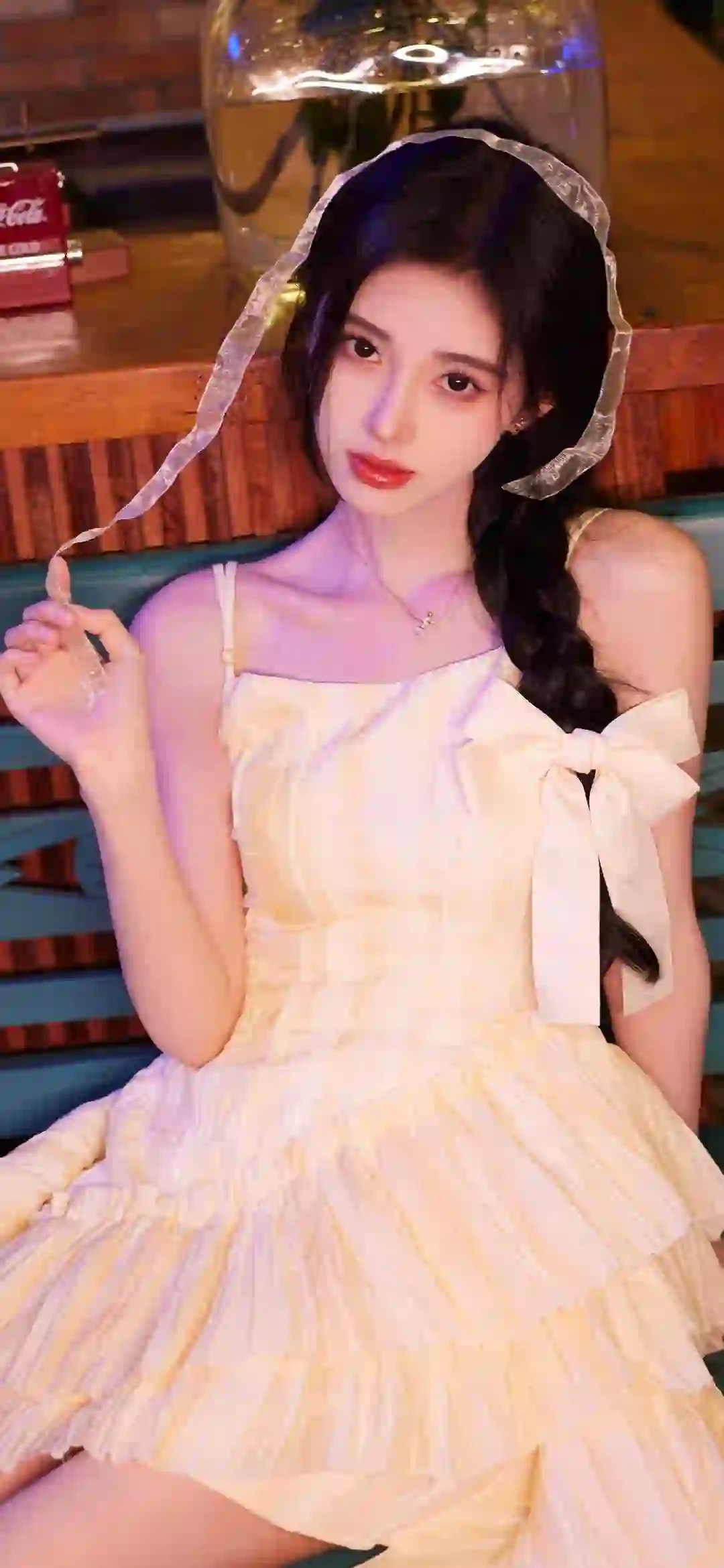鞠婧祎 可爱清纯美女 淡黄色吊带短裙