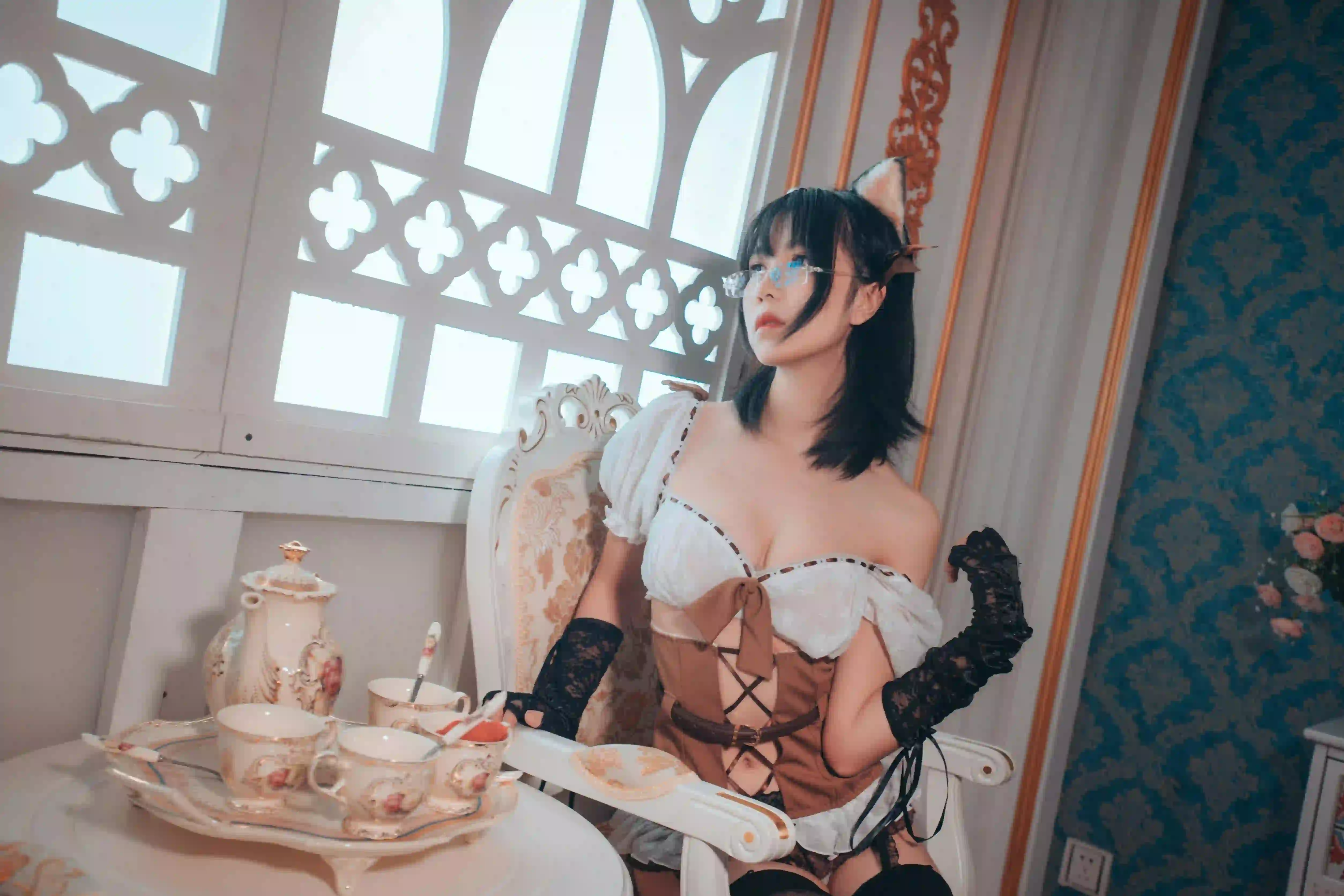 长腿黑丝美女 cosplay 猫耳女孩 咖啡厅