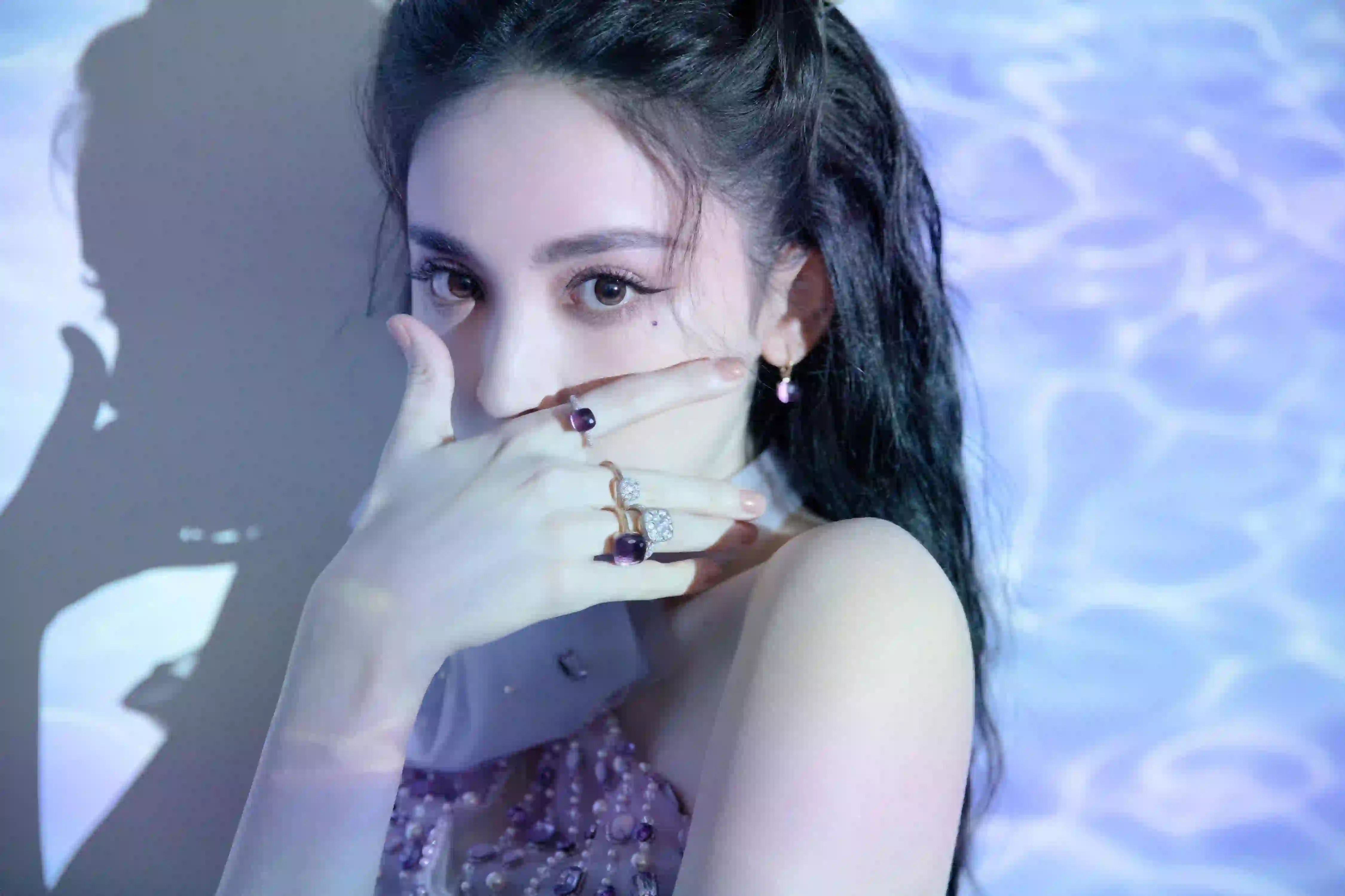 古力娜扎 长发美女 优雅 水波纹