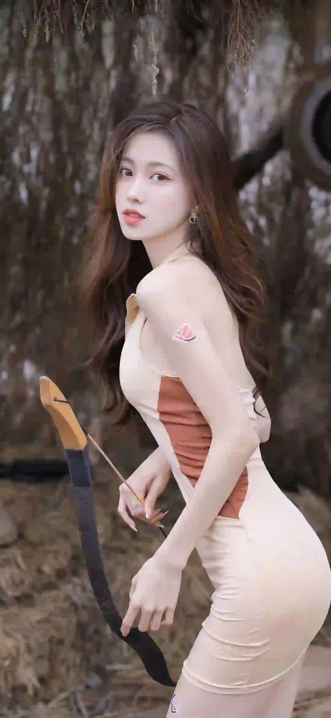 美女 长发美女 性感美女 弓