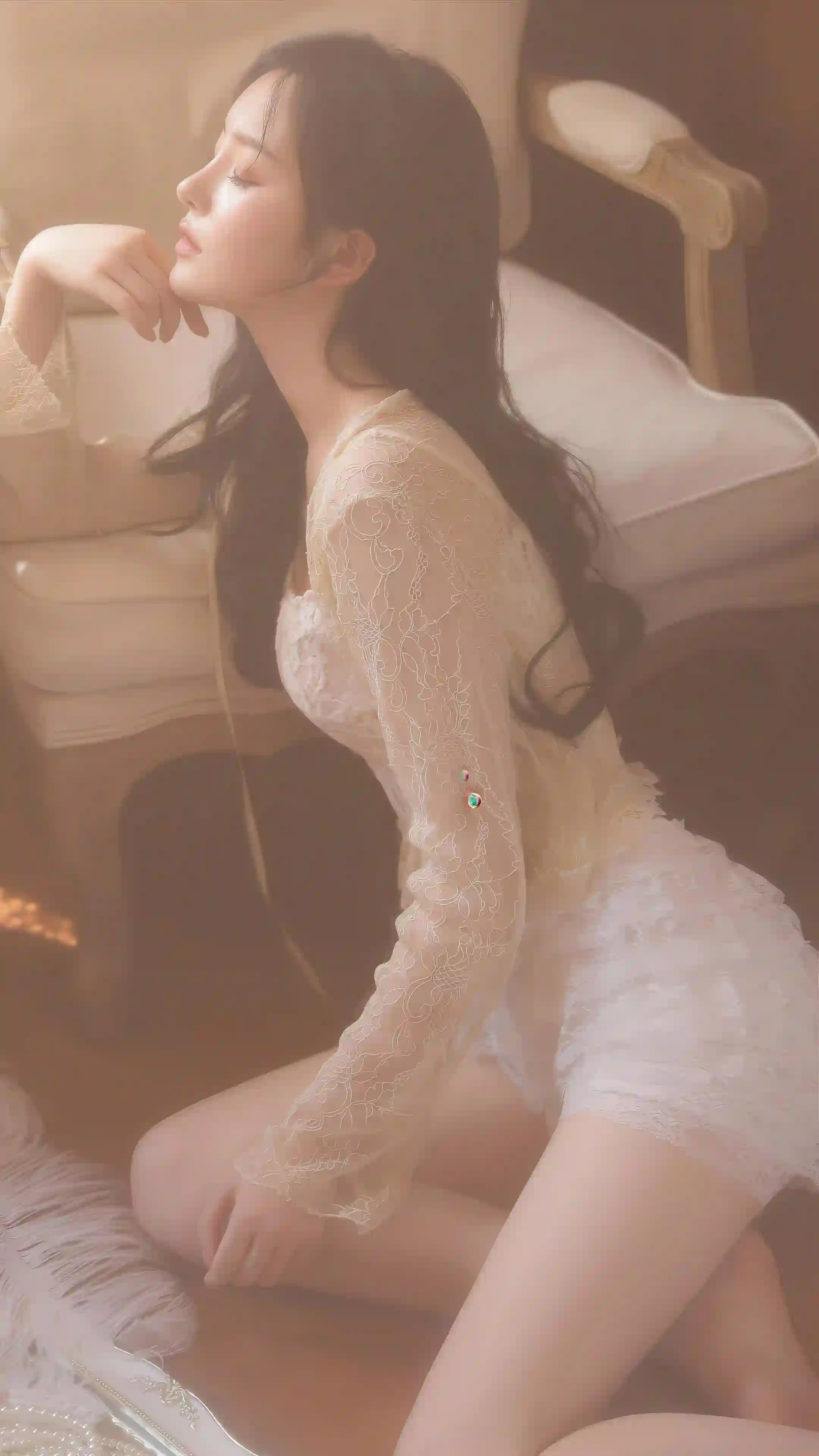 长发性感美女 白色衣服 长腿美女 居家写真