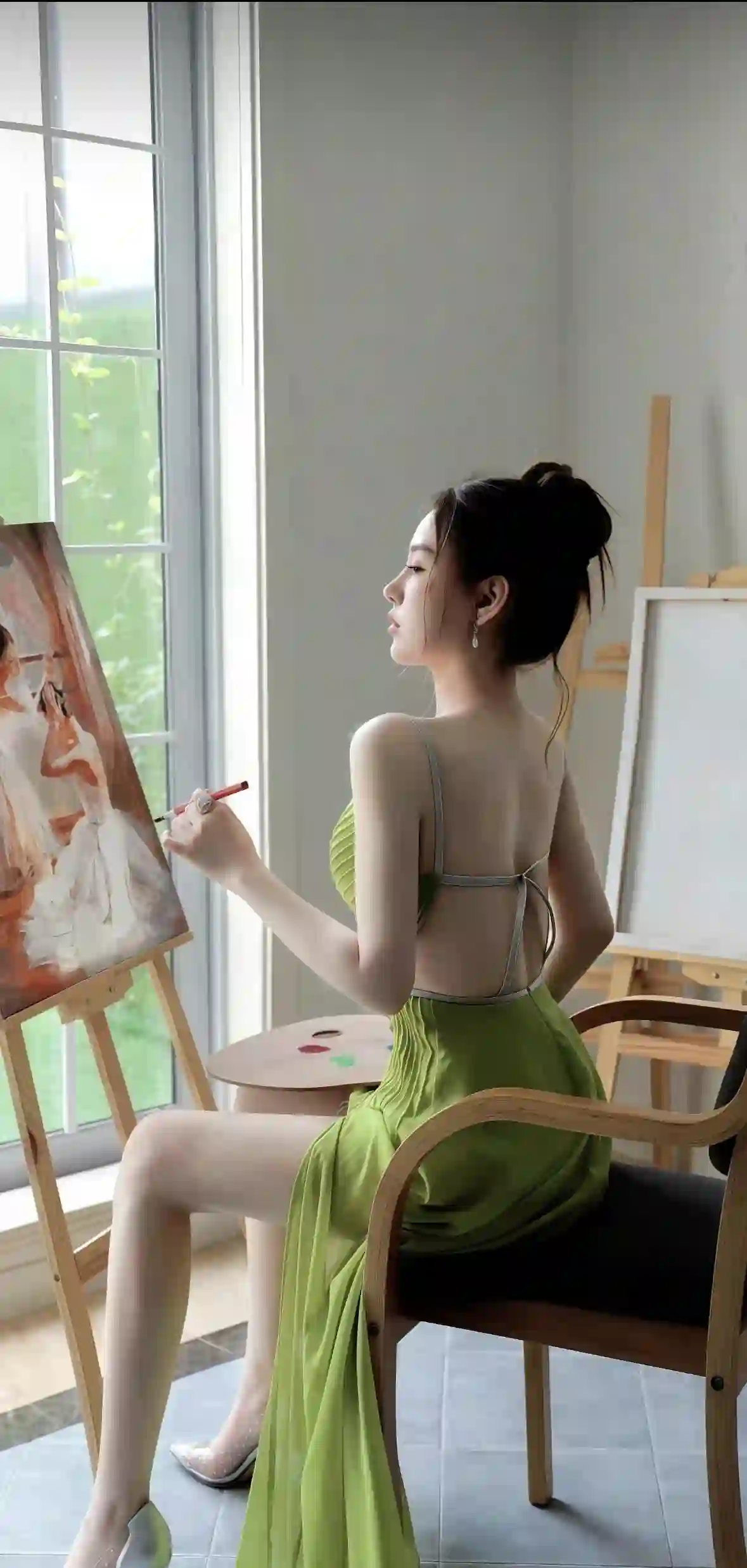 绿裙少女 绘画 艺术 窗边 光影 优雅