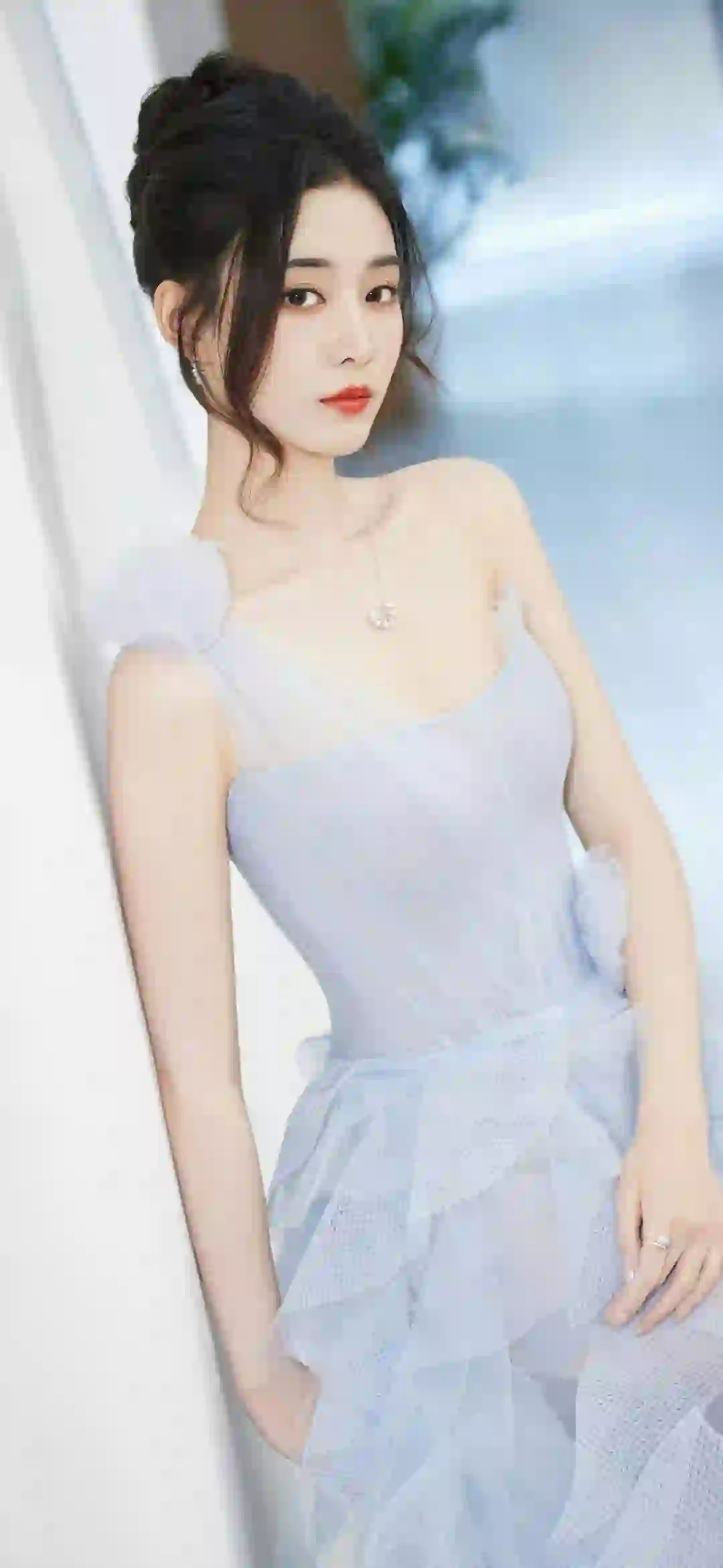 长发性感美女 抹胸穿搭 