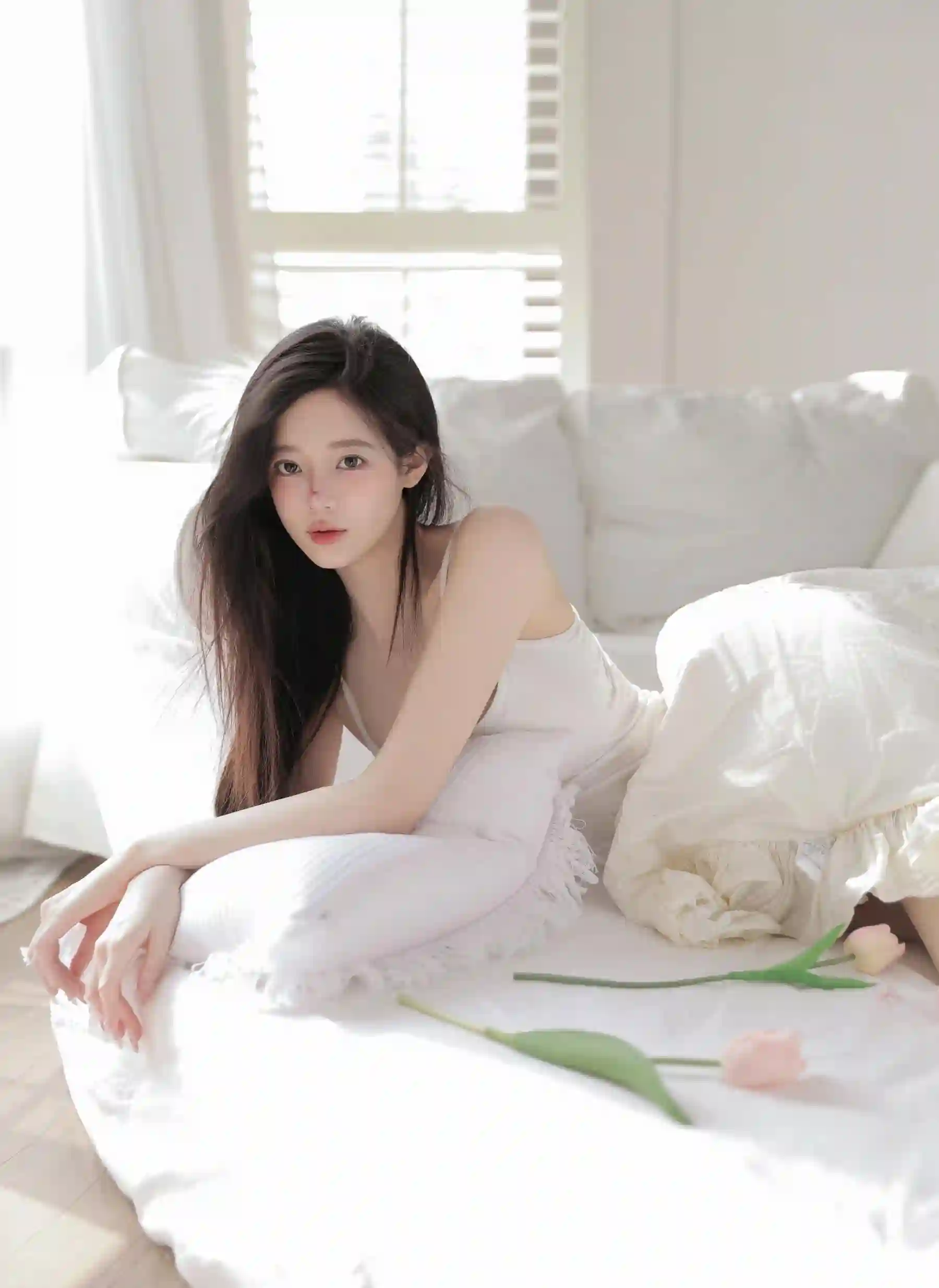 长发美女 吊带美女 白色主题 私房写真 清纯美女