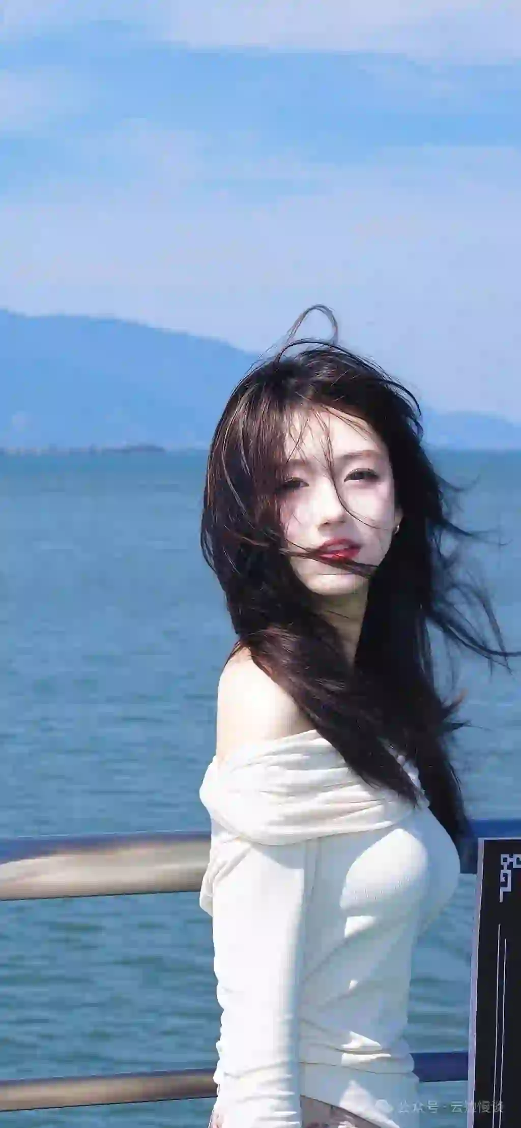 海 长发白衣美女 户外写真 清纯 唯美