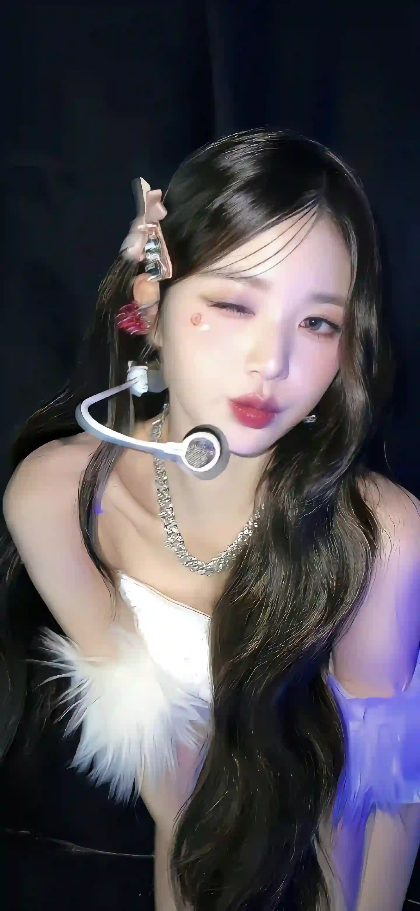 美女明星 张元英 甜美 可爱 麦 抹胸