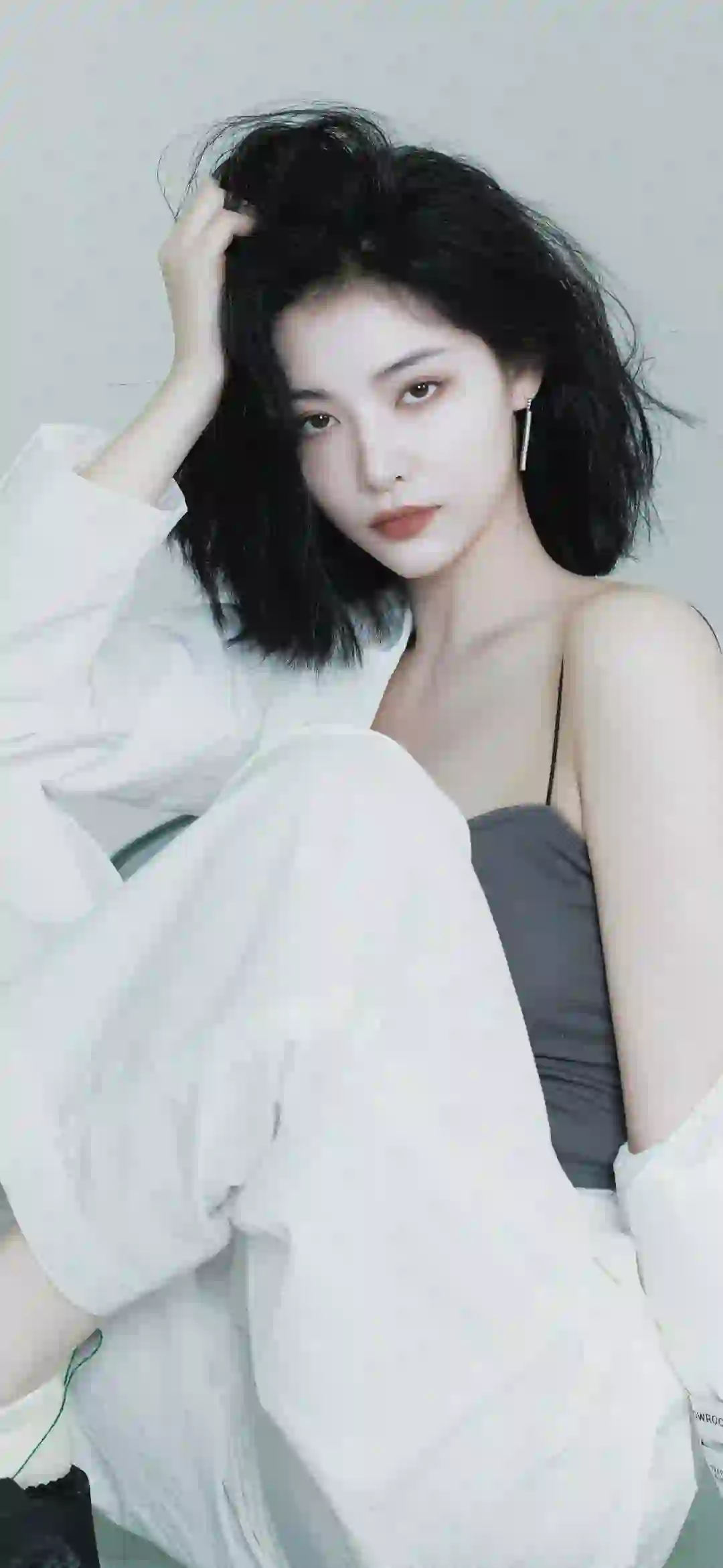 许佳琪 长发美女 吊带美女 白色裤子
