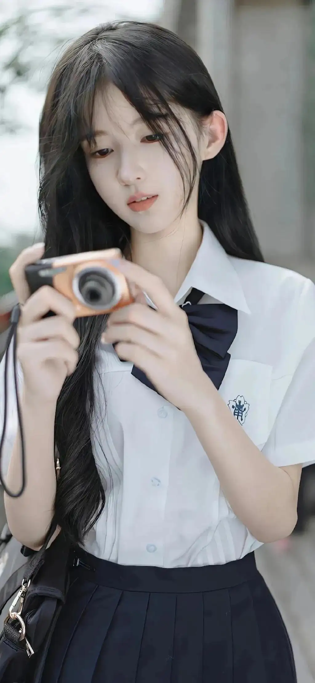 单反长发jk美女｜白色衣服