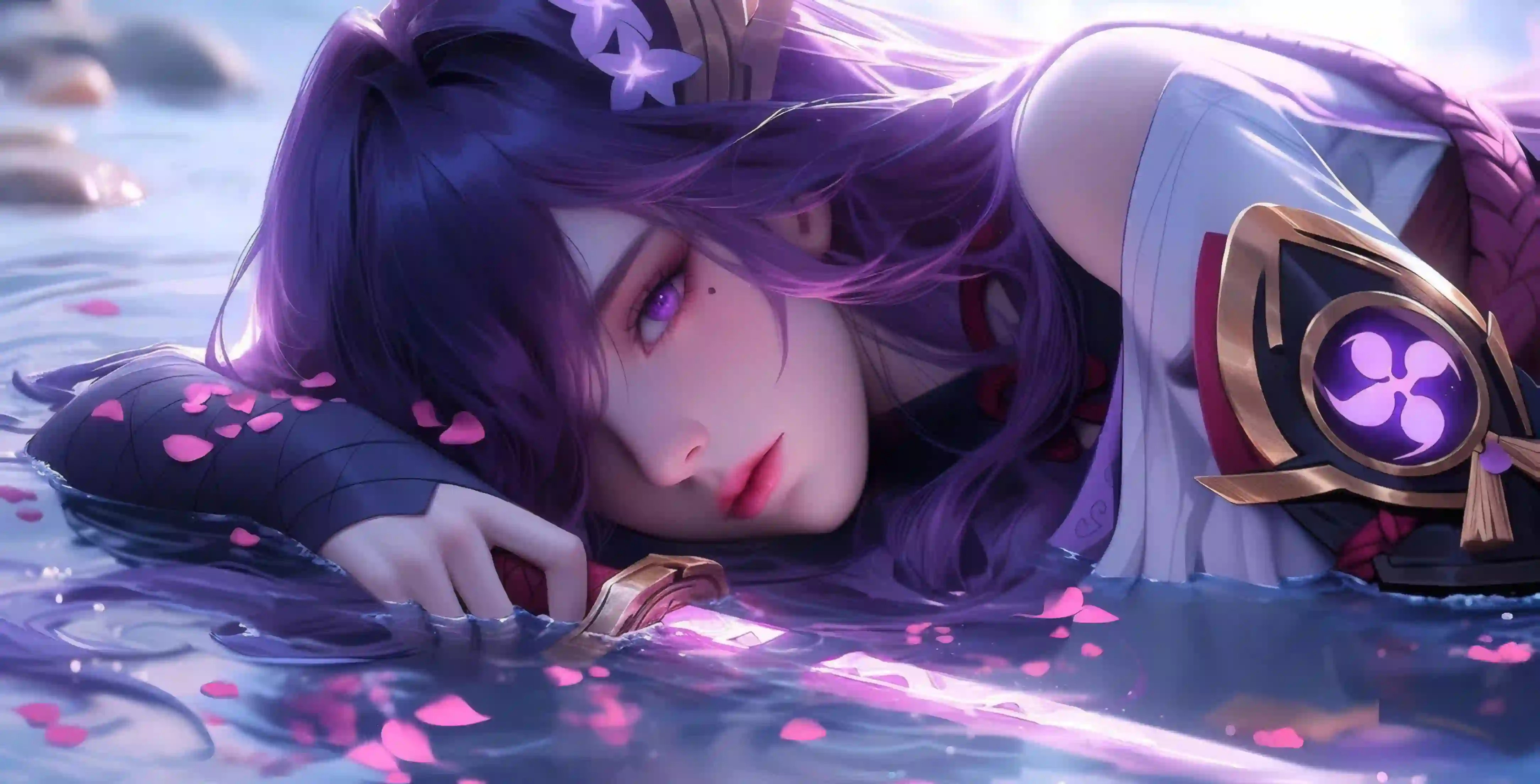 紫发古风少女水中卧眠樱花飘落 原神 雷电将军