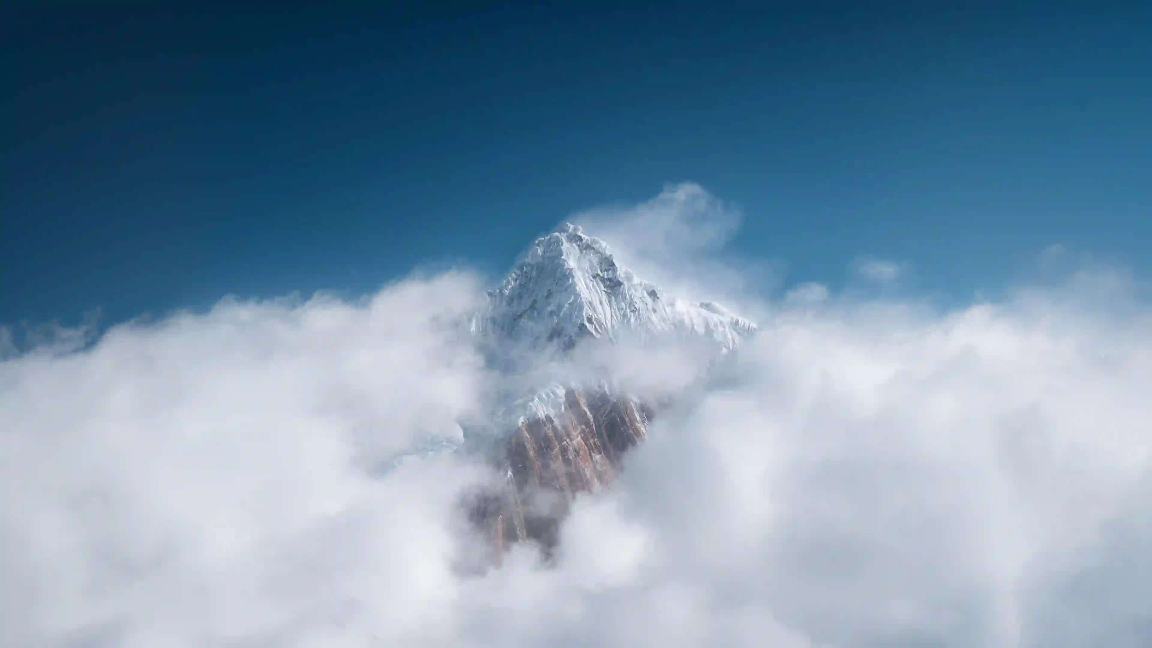 雪山 云海 蓝天 壮丽 风景 自然