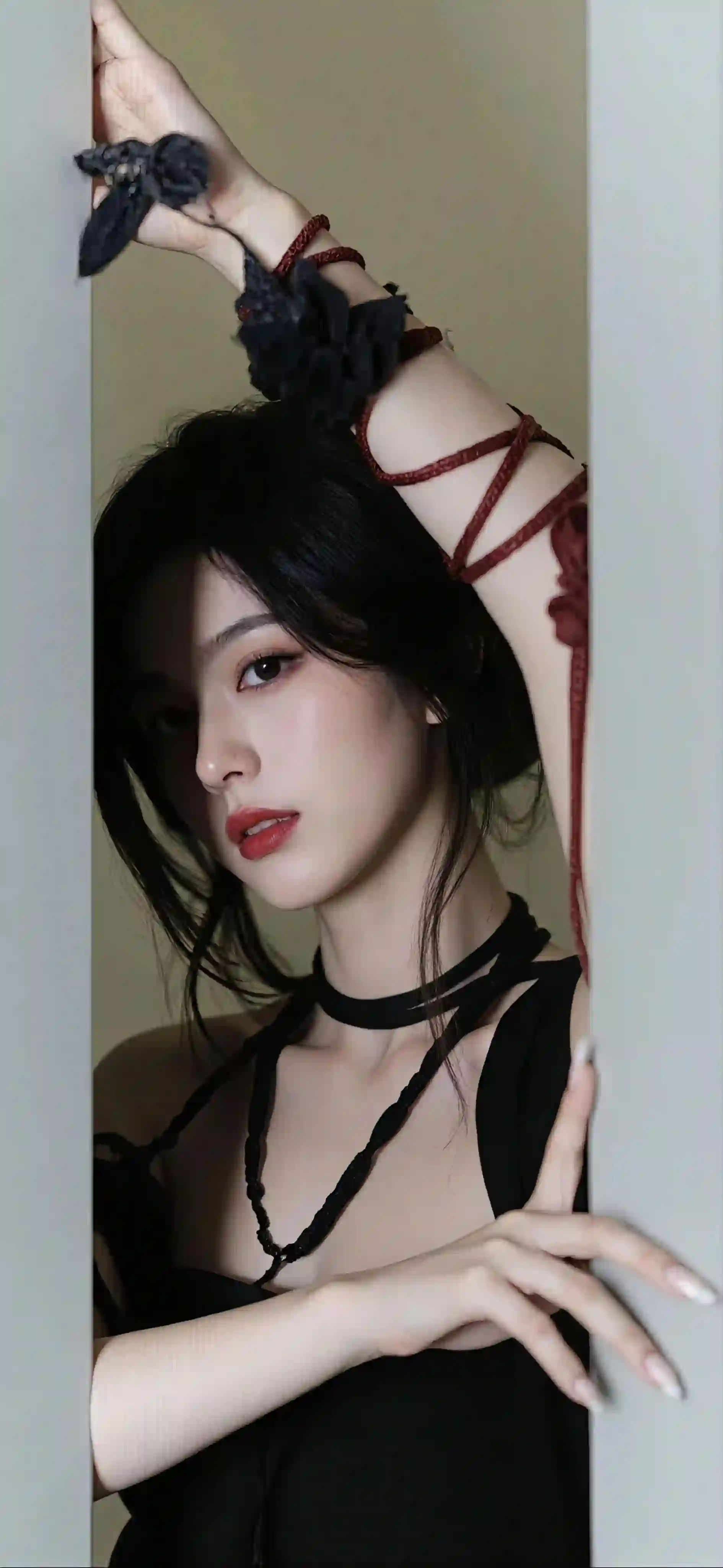 黑色蕾丝连衣裙 红唇美女 时尚人像摄影 性感写真 湿发冷艳