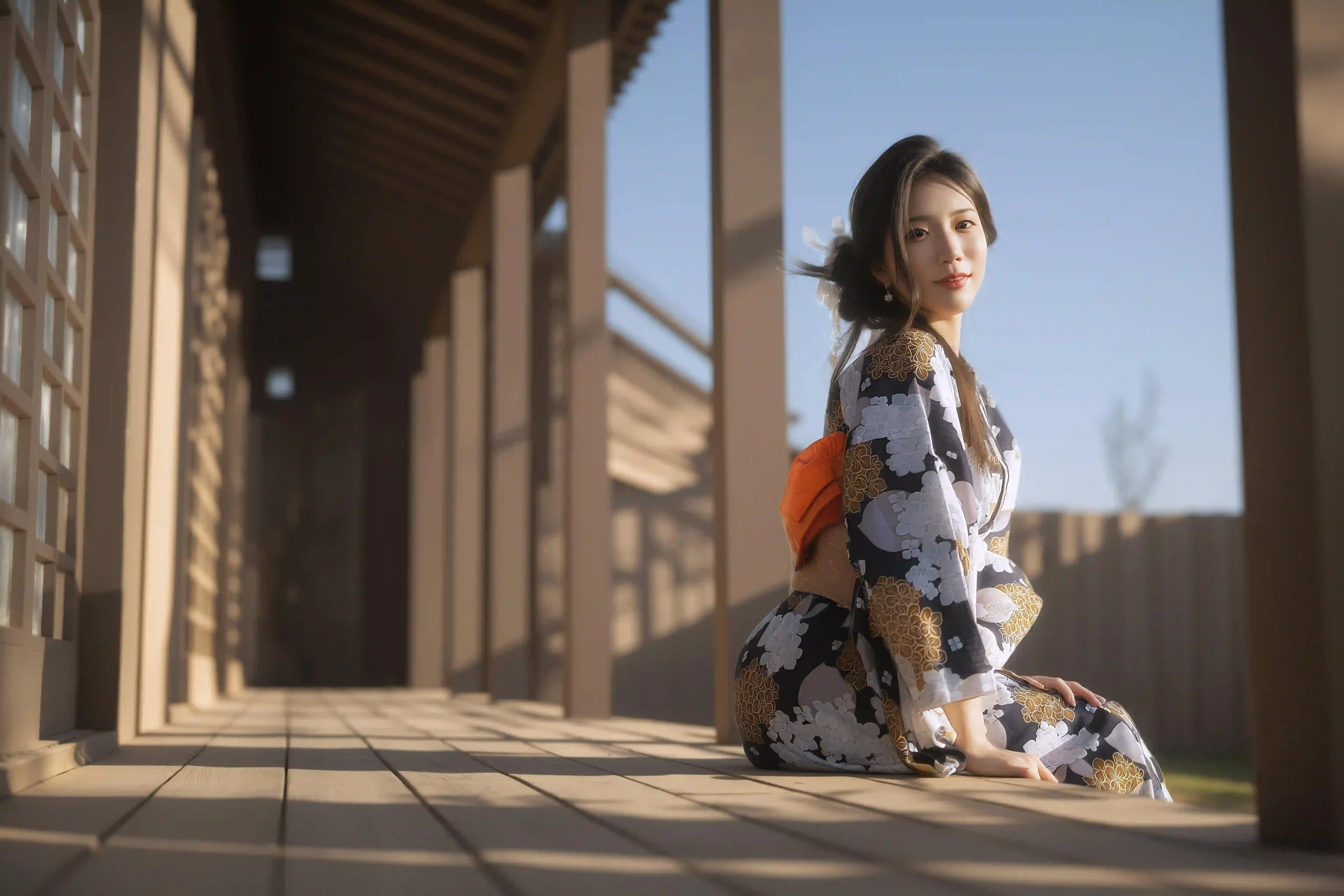 长发性感美女 和服穿搭 长腿美女 侧颜