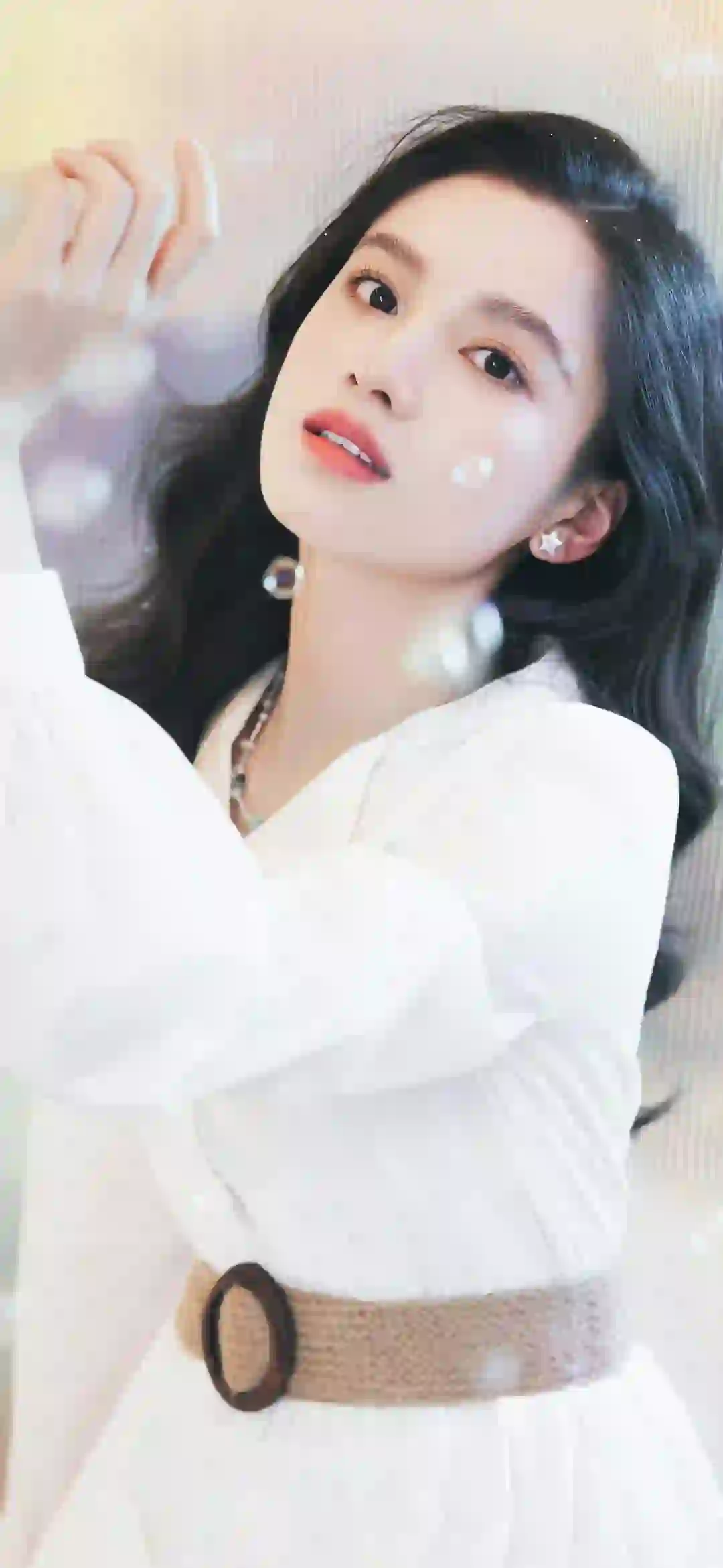 白色衣服 长发美女 微笑 张婧仪