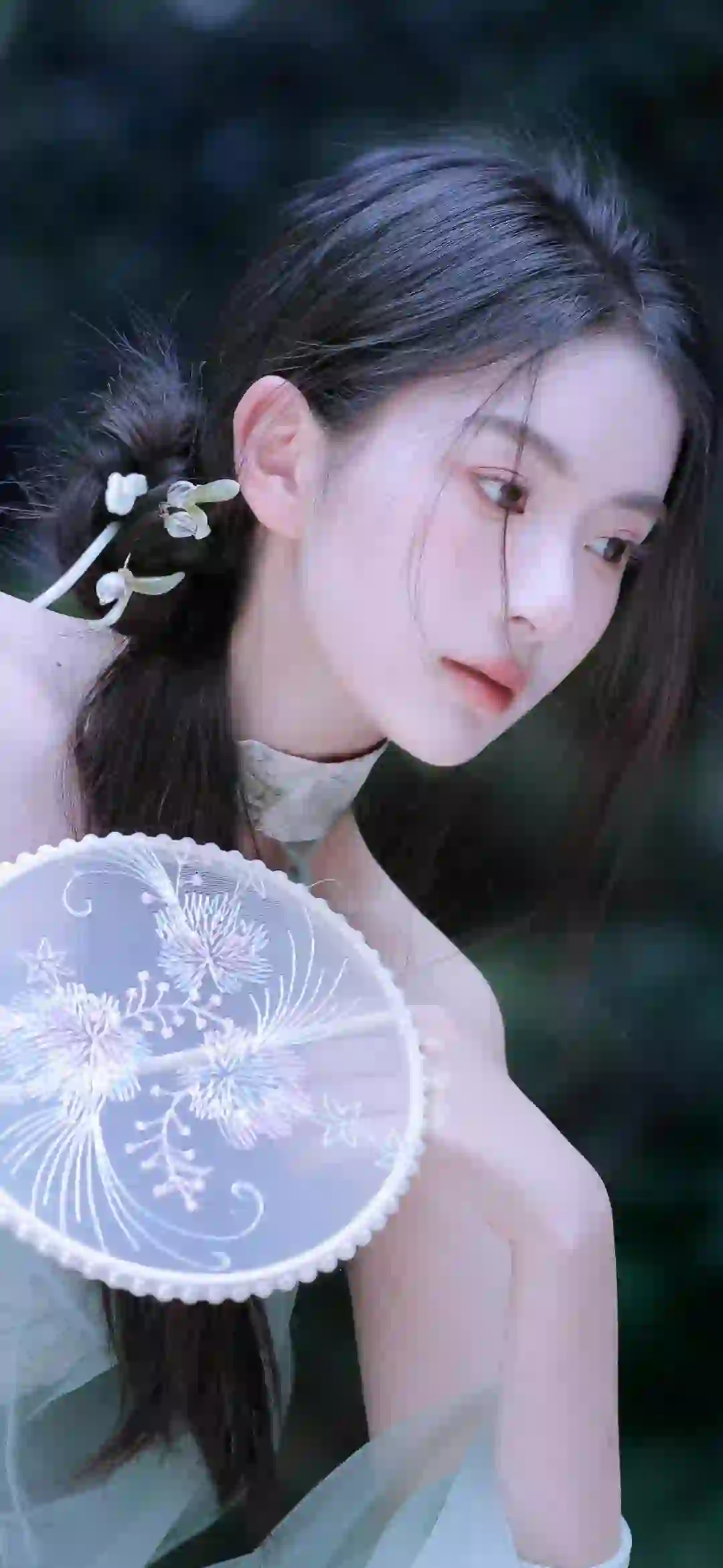 长发清纯美女 古风美女 扇子