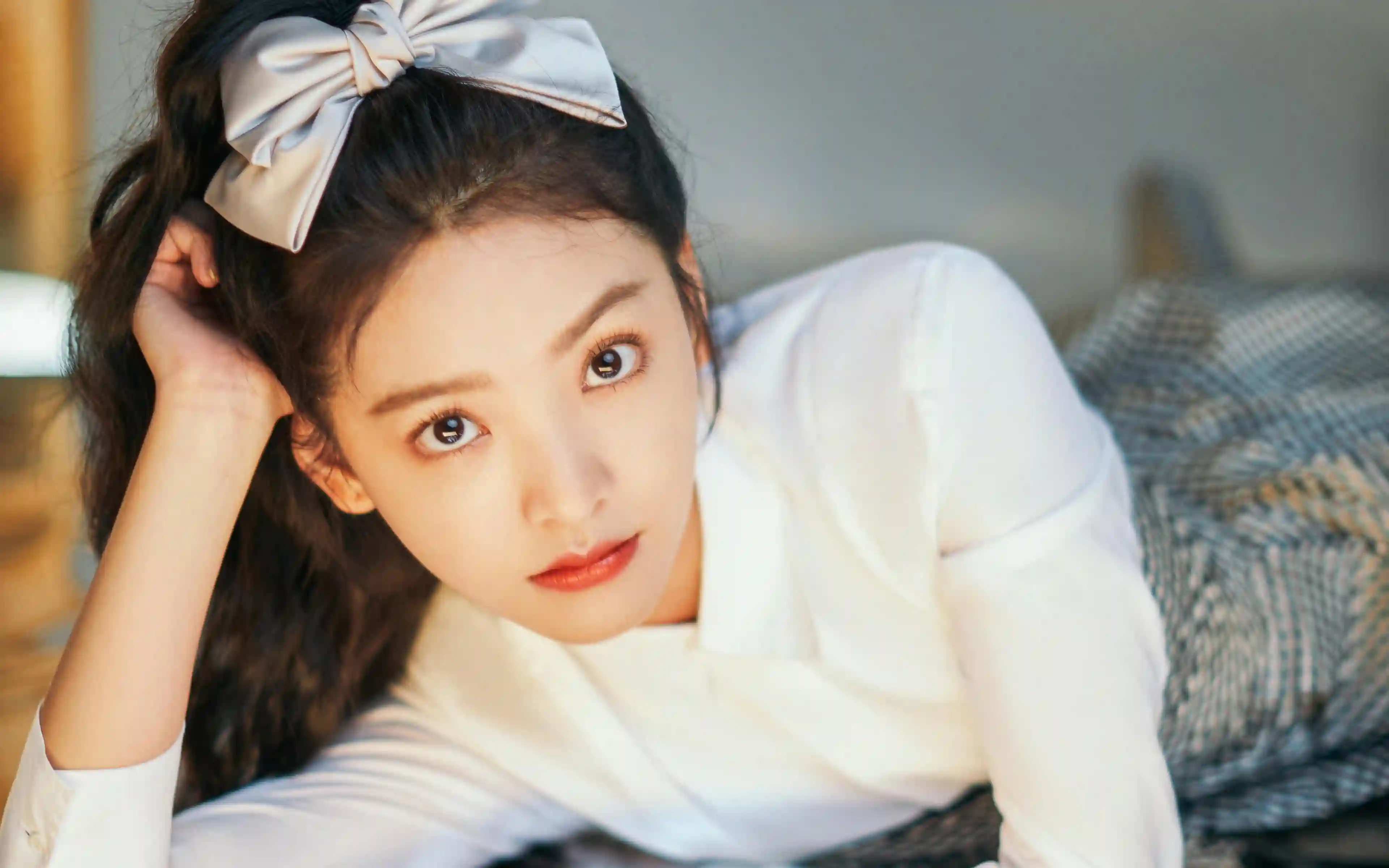 章若楠 可爱蝴蝶结 4k美女壁纸