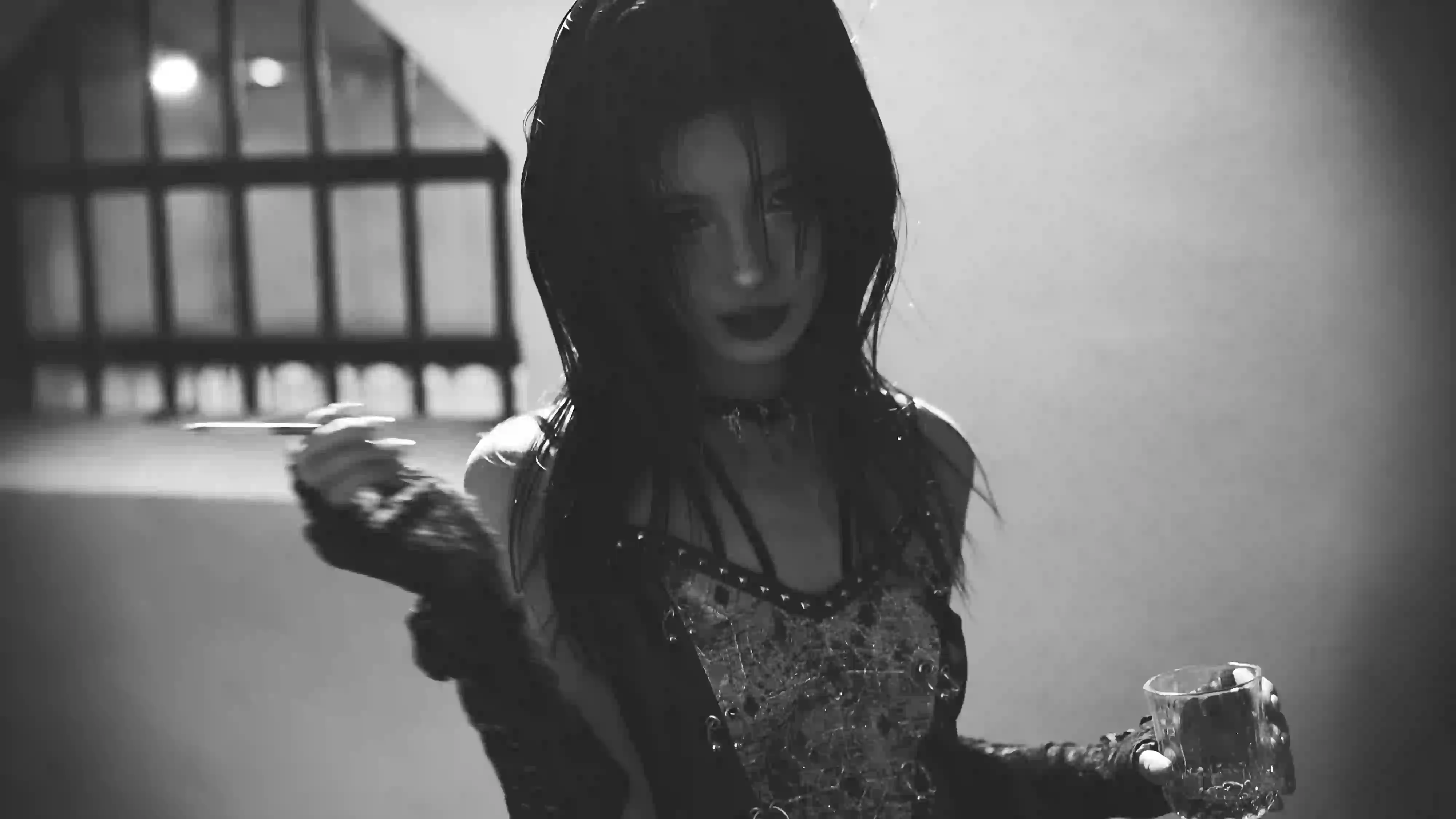 美女 长发美女 性感 黑白艺术风格