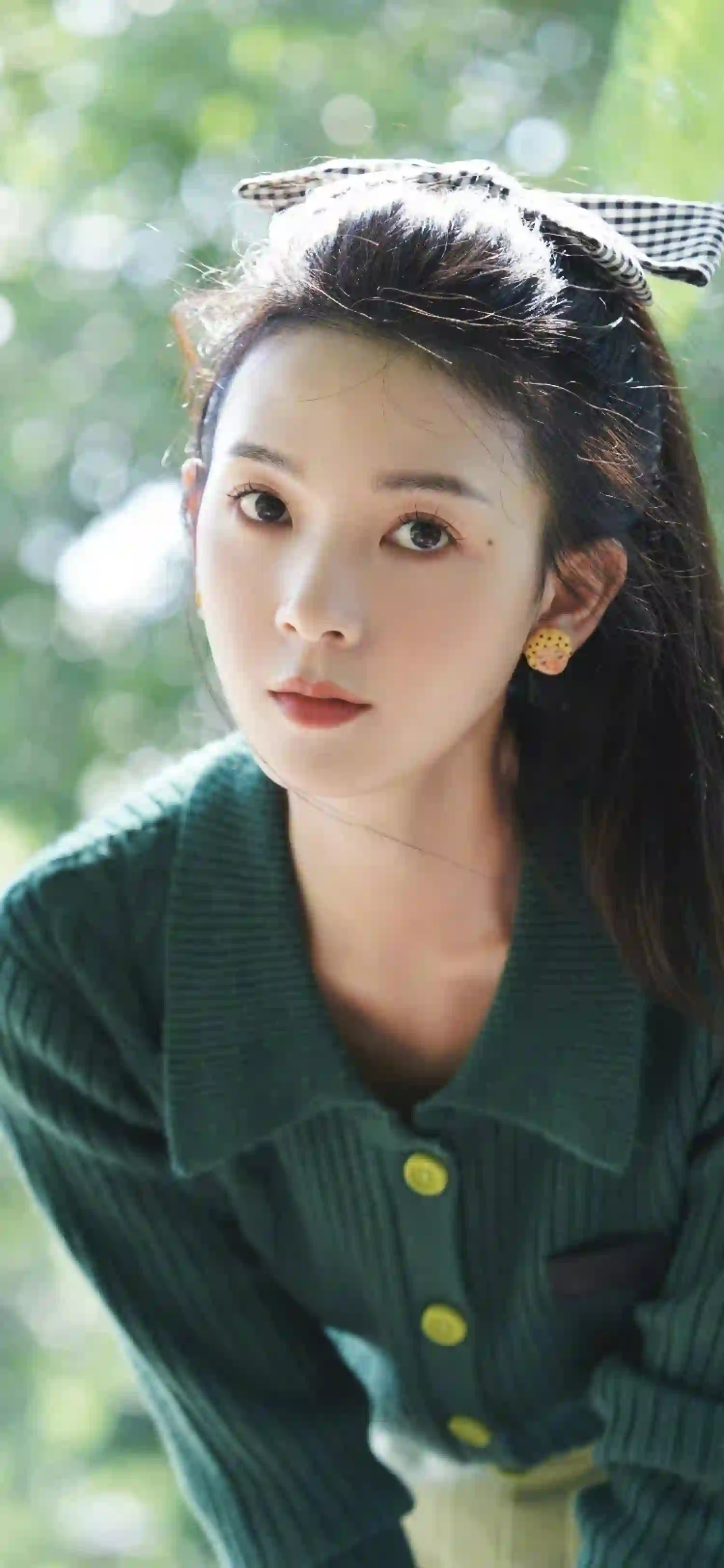 陈瑶 长发美女 绿色针织毛线衣服