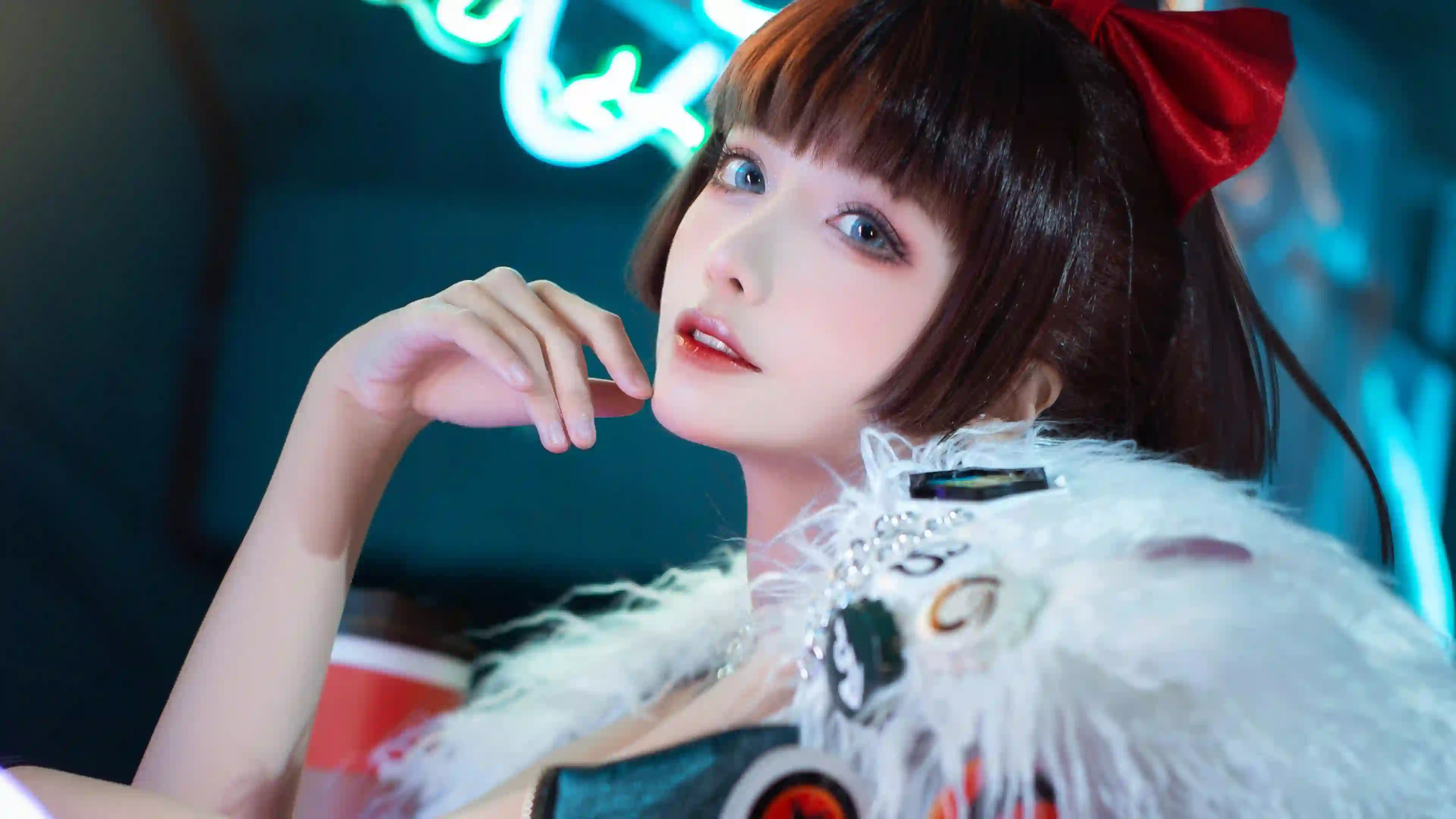 个性穿搭 女孩 美女 红色 白色