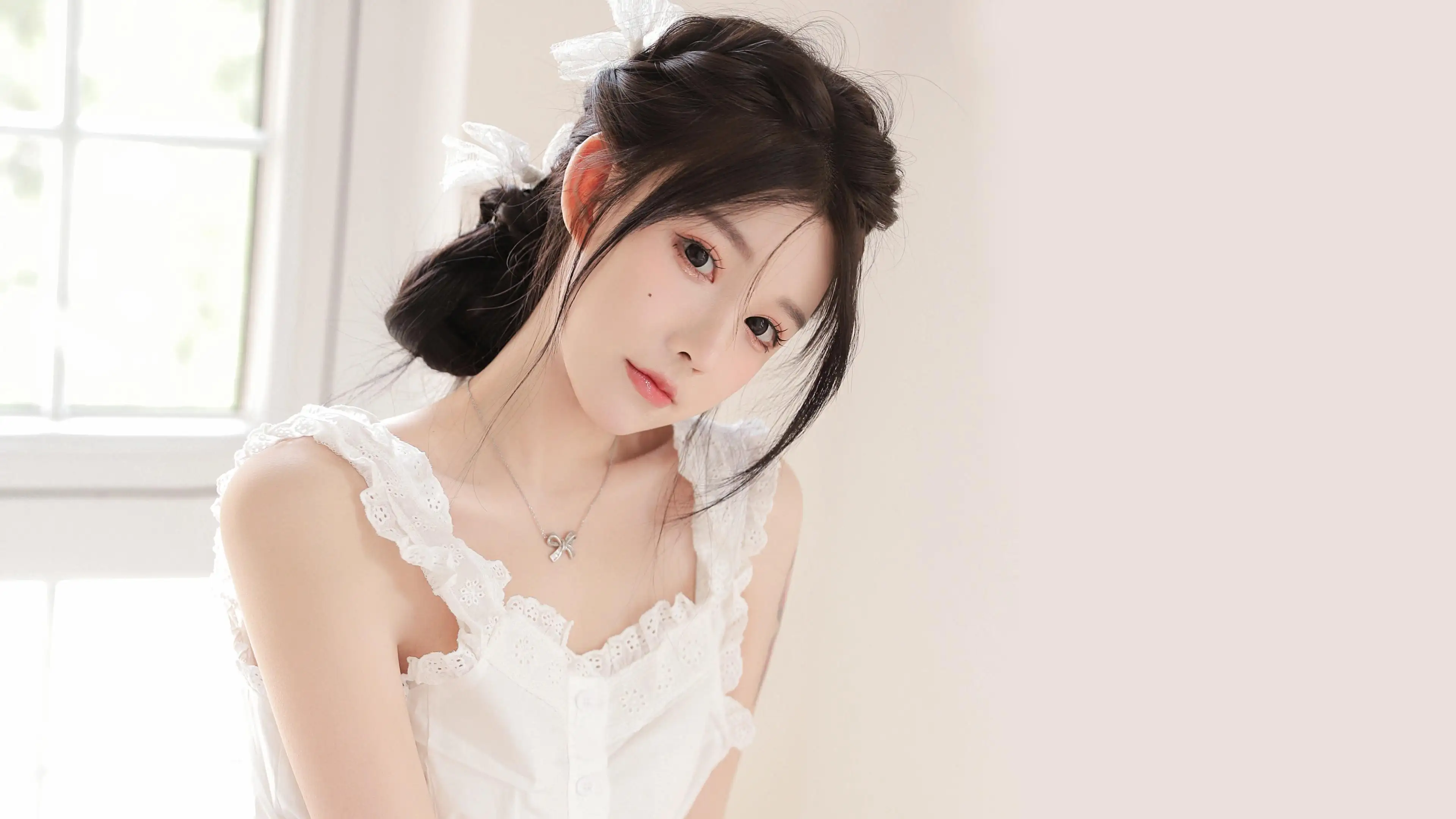 4k 清纯 可爱 美女 白色衣服 好看