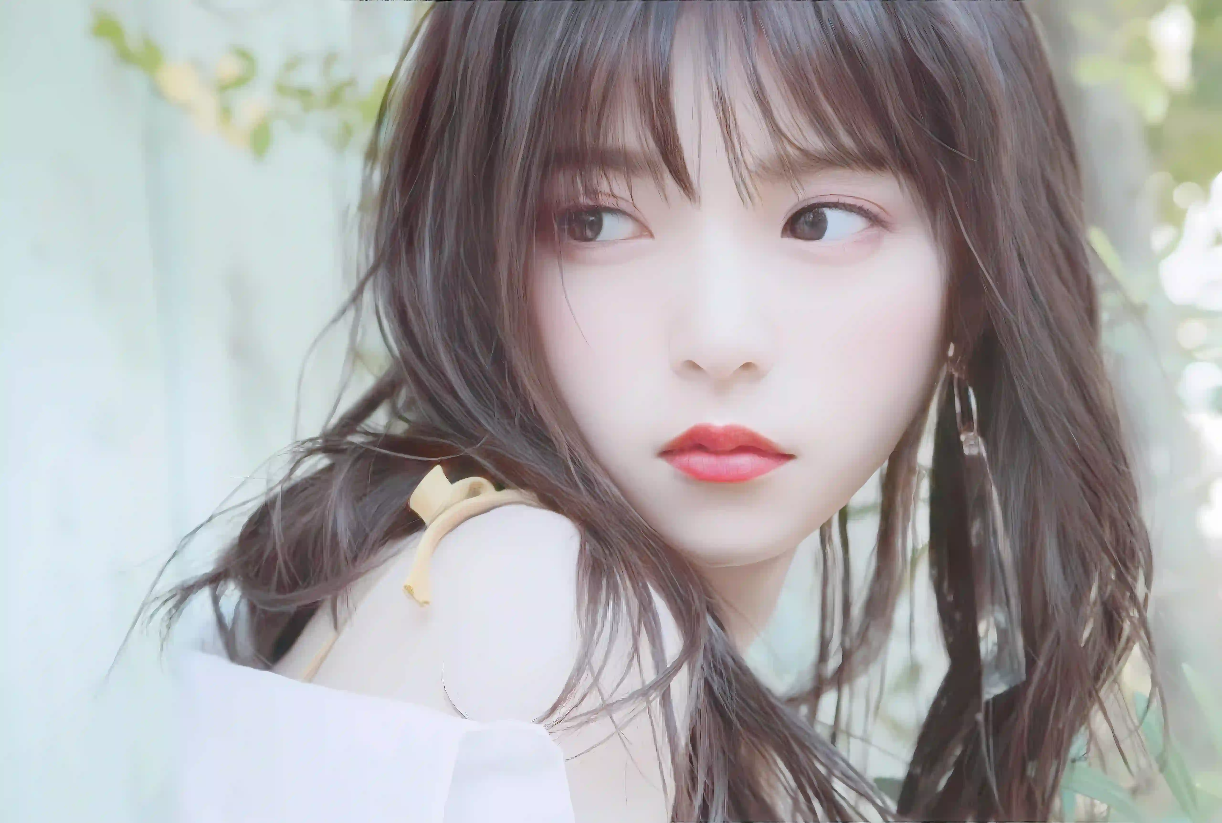 清纯女生 卷发 特写 精致妆容 人像摄影 唯美