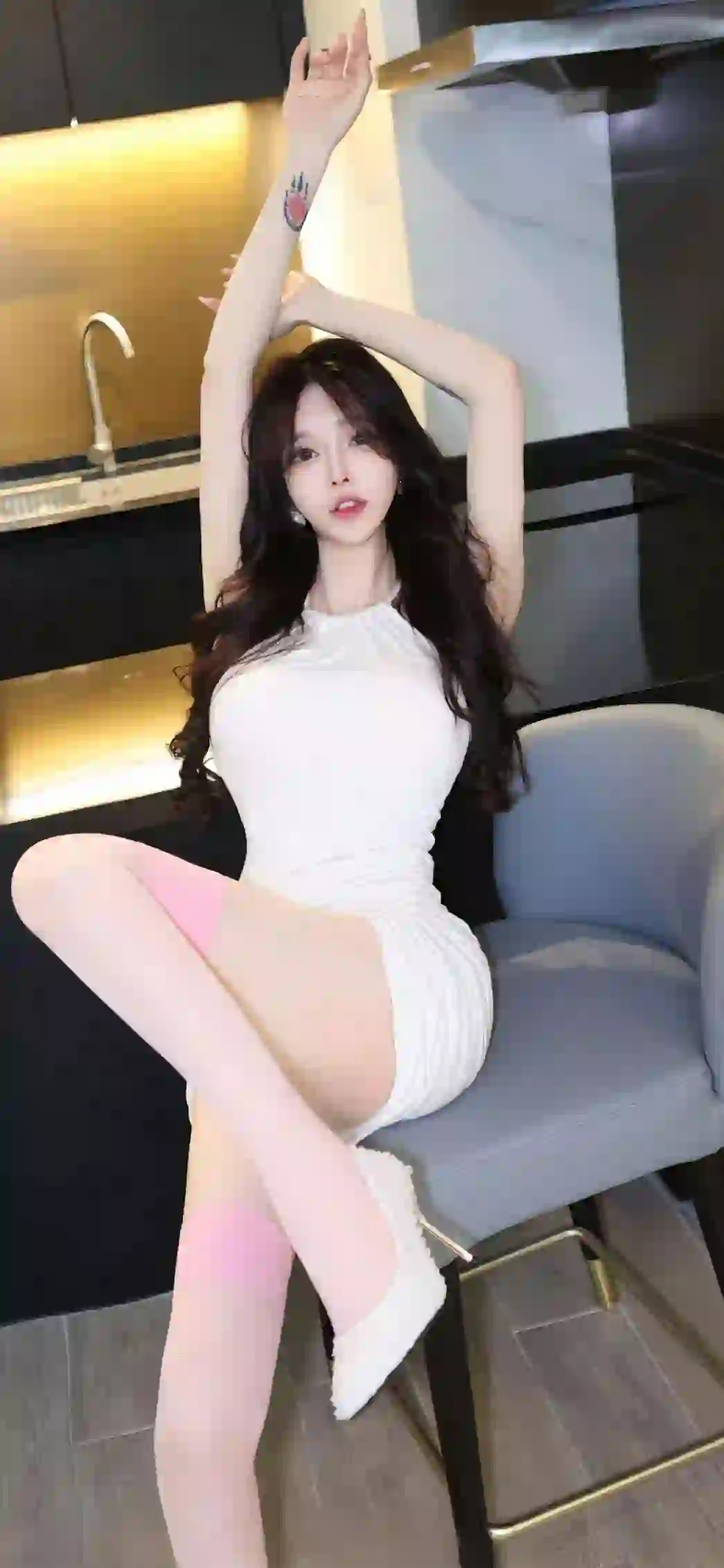 美女 长发美女 性感美女 长腿丝袜 居家