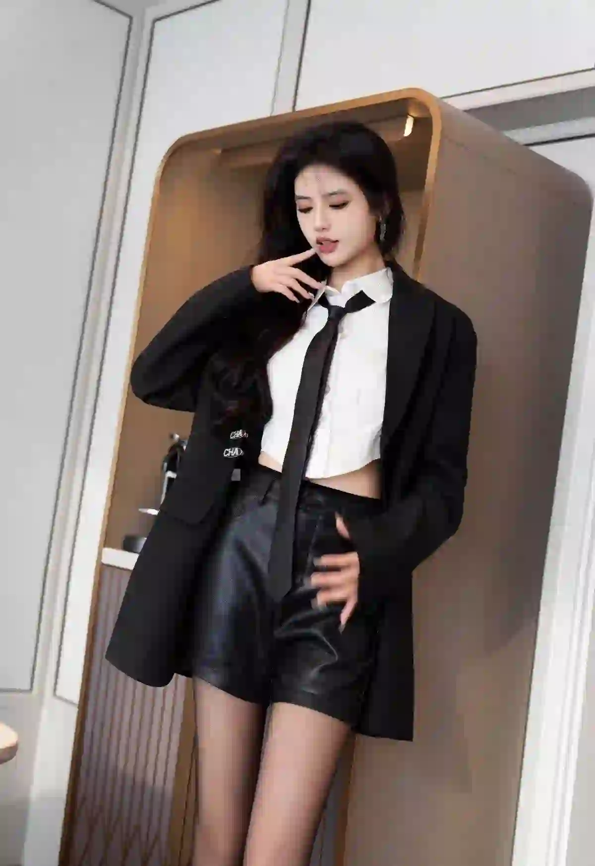 黑丝高跟美女 白色衬衫 丝袜美腿