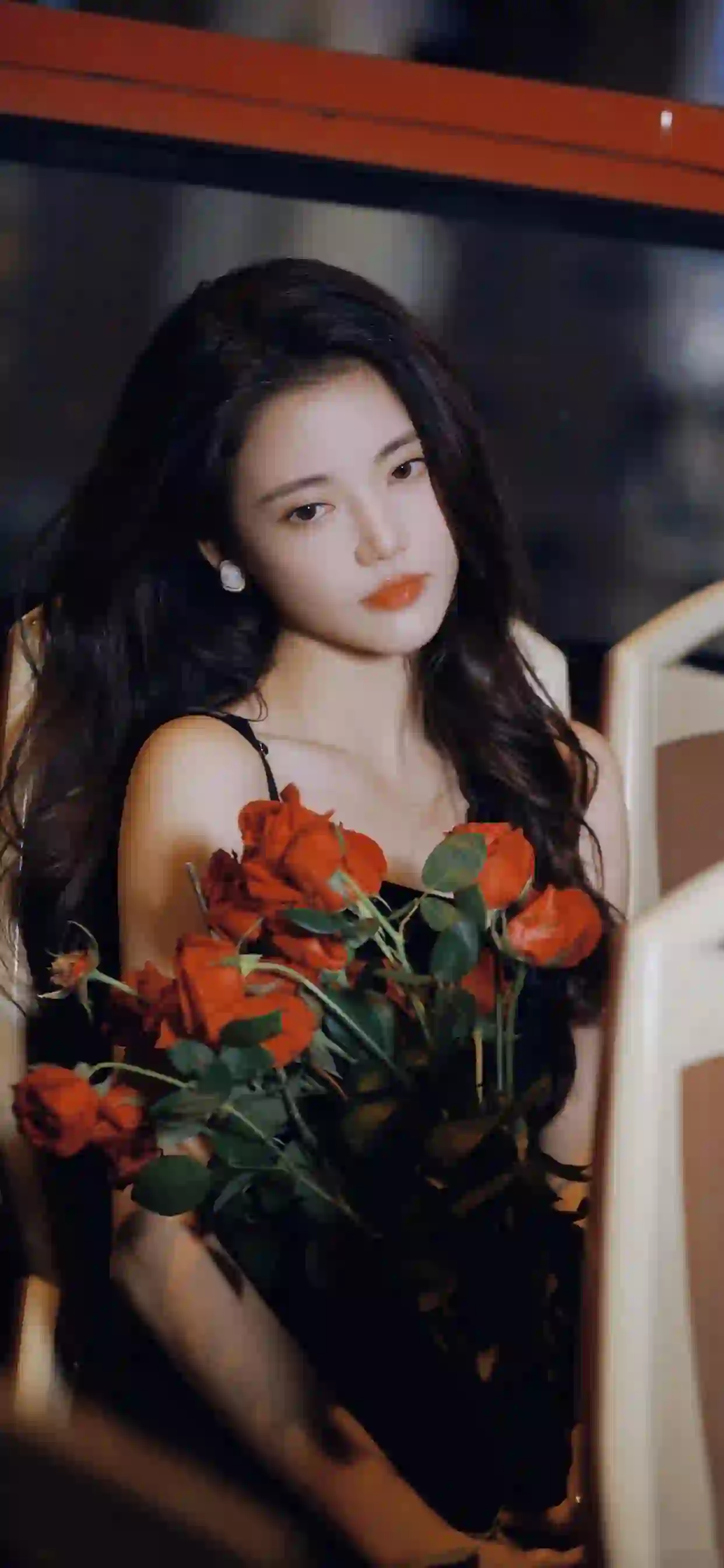红色玫瑰花 长发美女 吊带 清纯 唯美