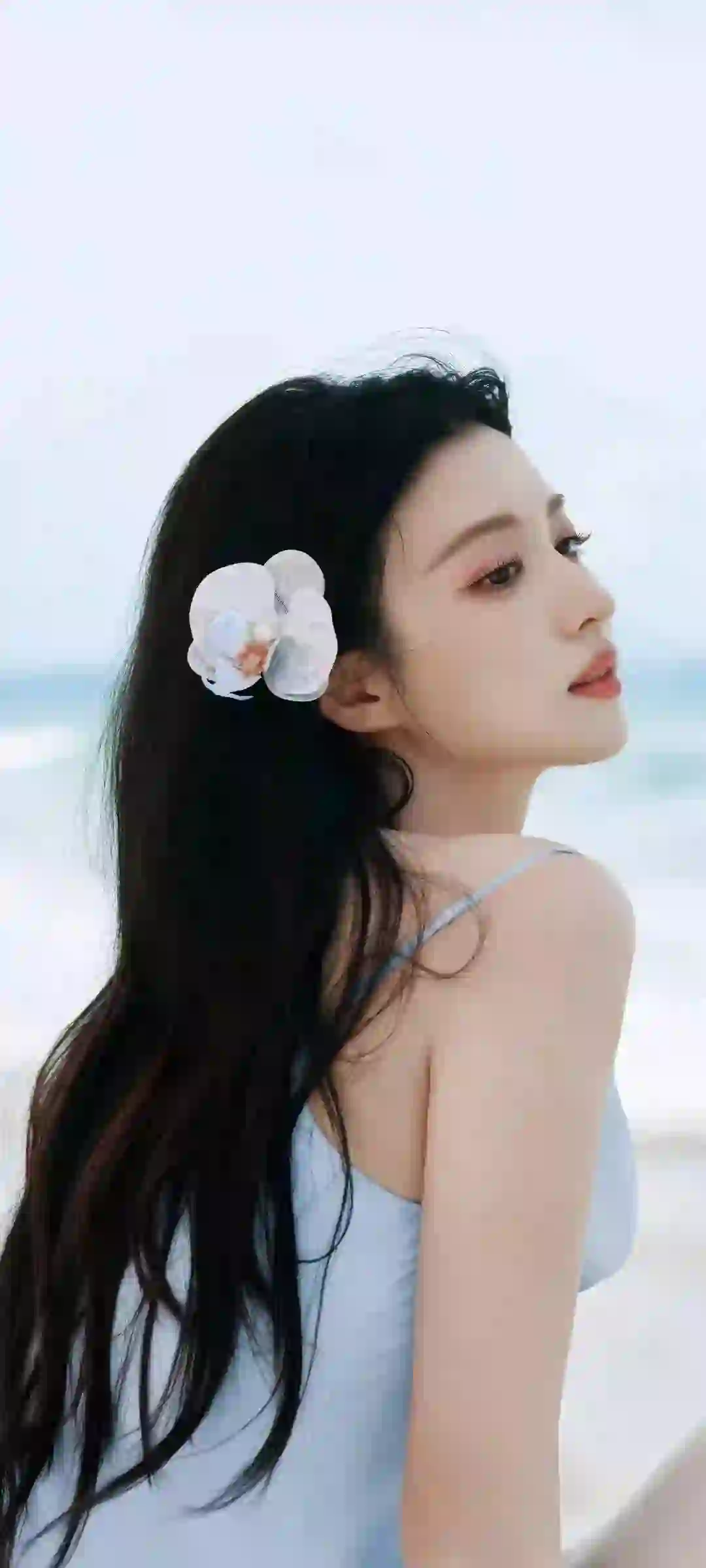王楚然 头戴白色花朵的长发美女 吊带女孩 户外