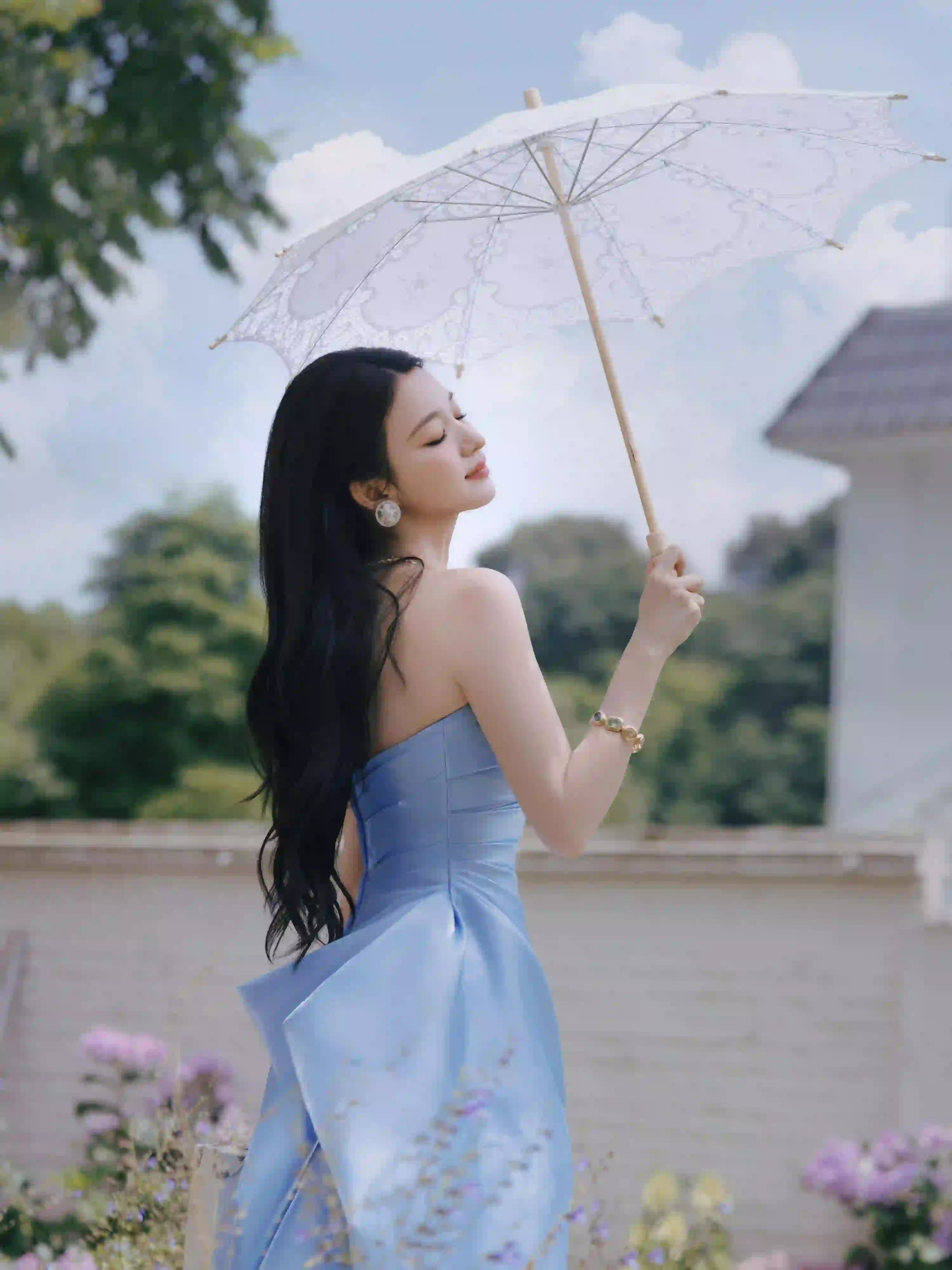 王楚然 蓝色抹胸长裙 优雅美女 清纯美女 伞