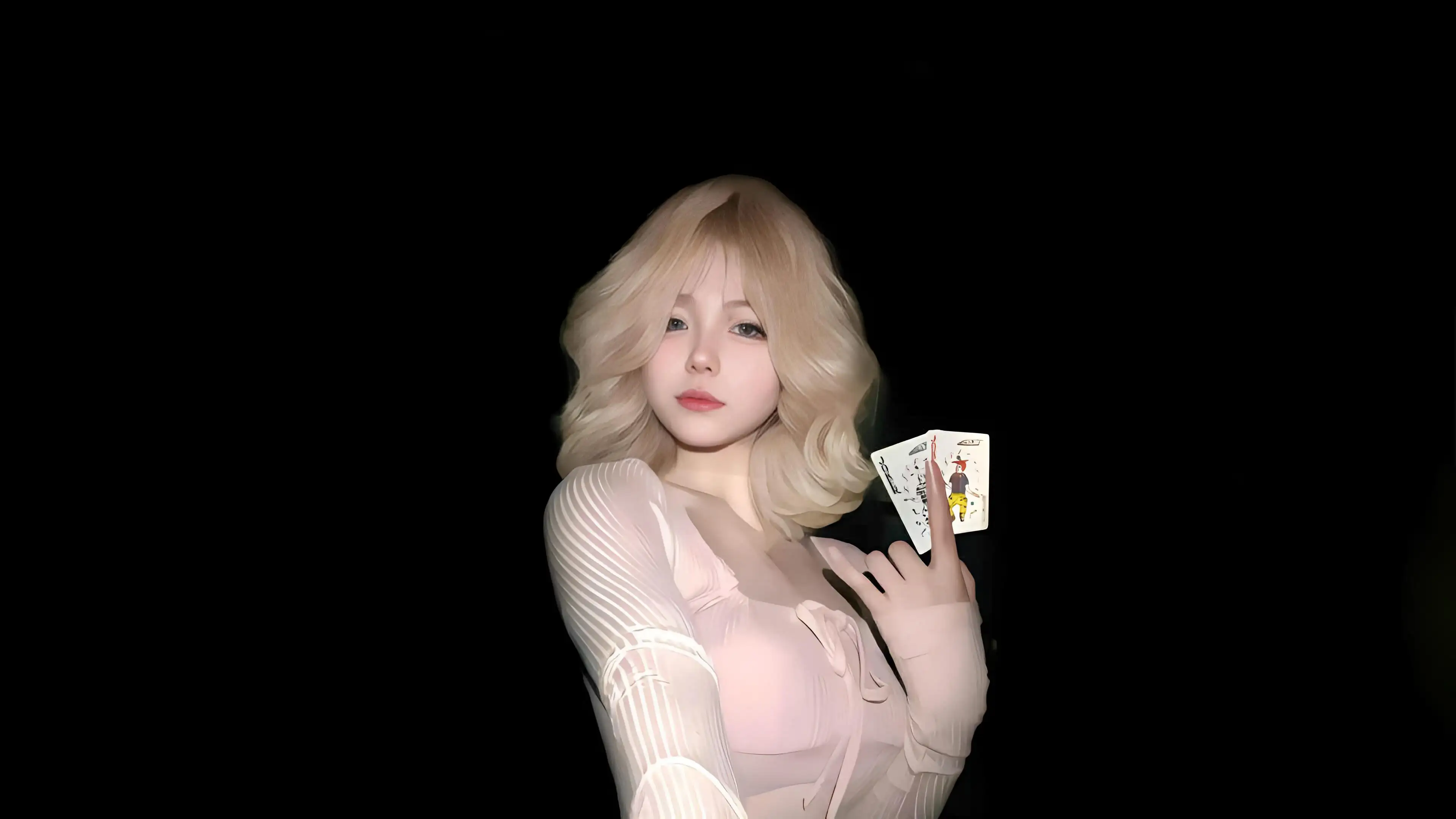 扑克牌｜黄发可爱性感女孩