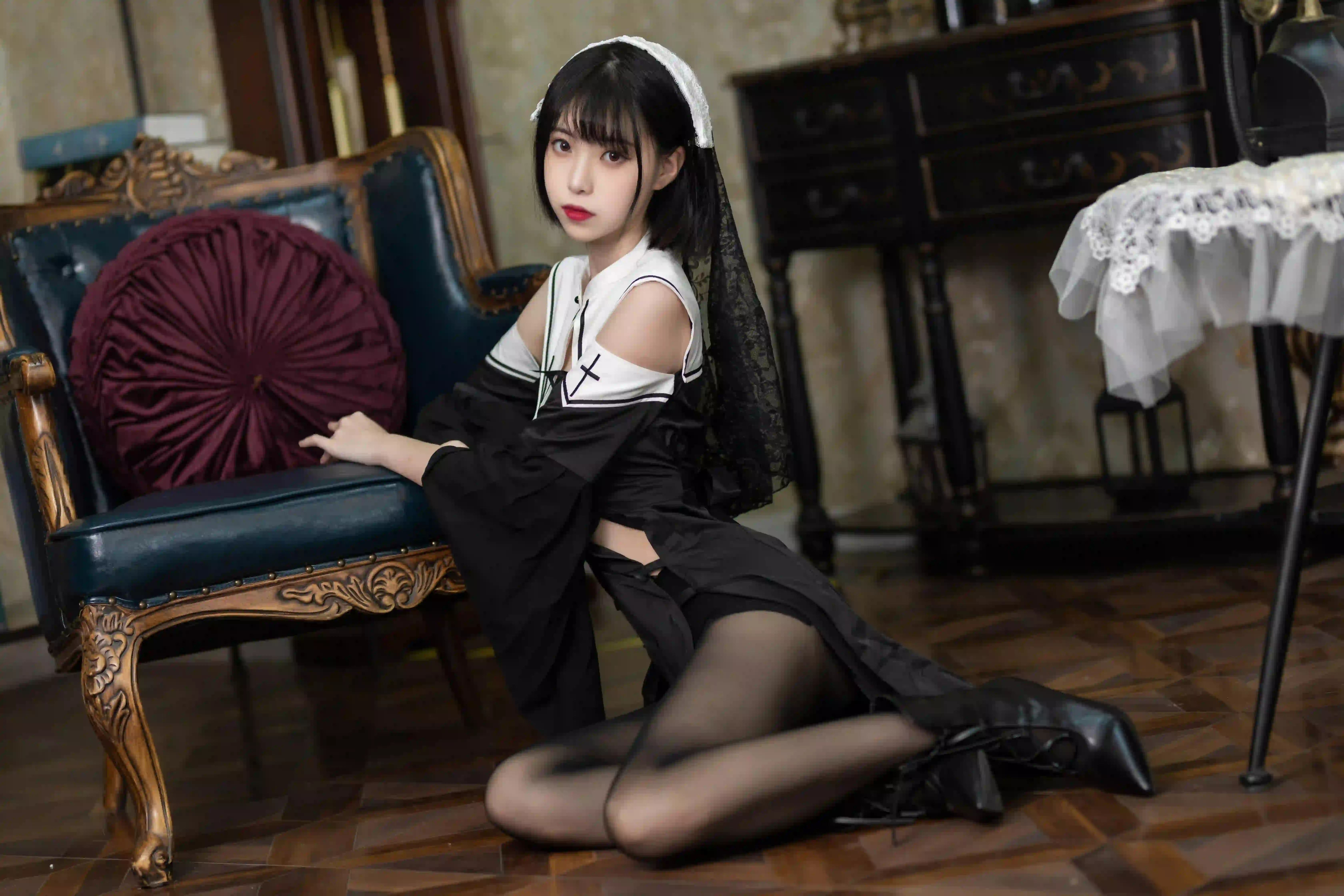 长发美女 居家写真 长腿丝袜 