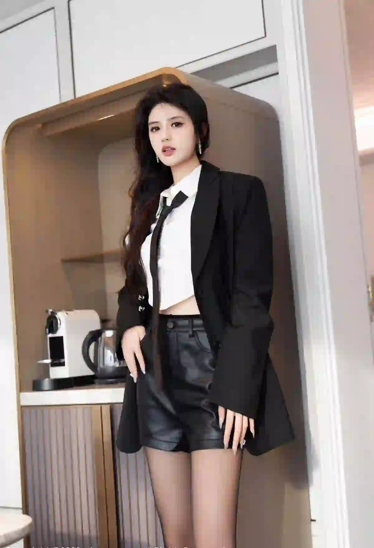 黑丝高跟美女 白色衬衫 丝袜美腿